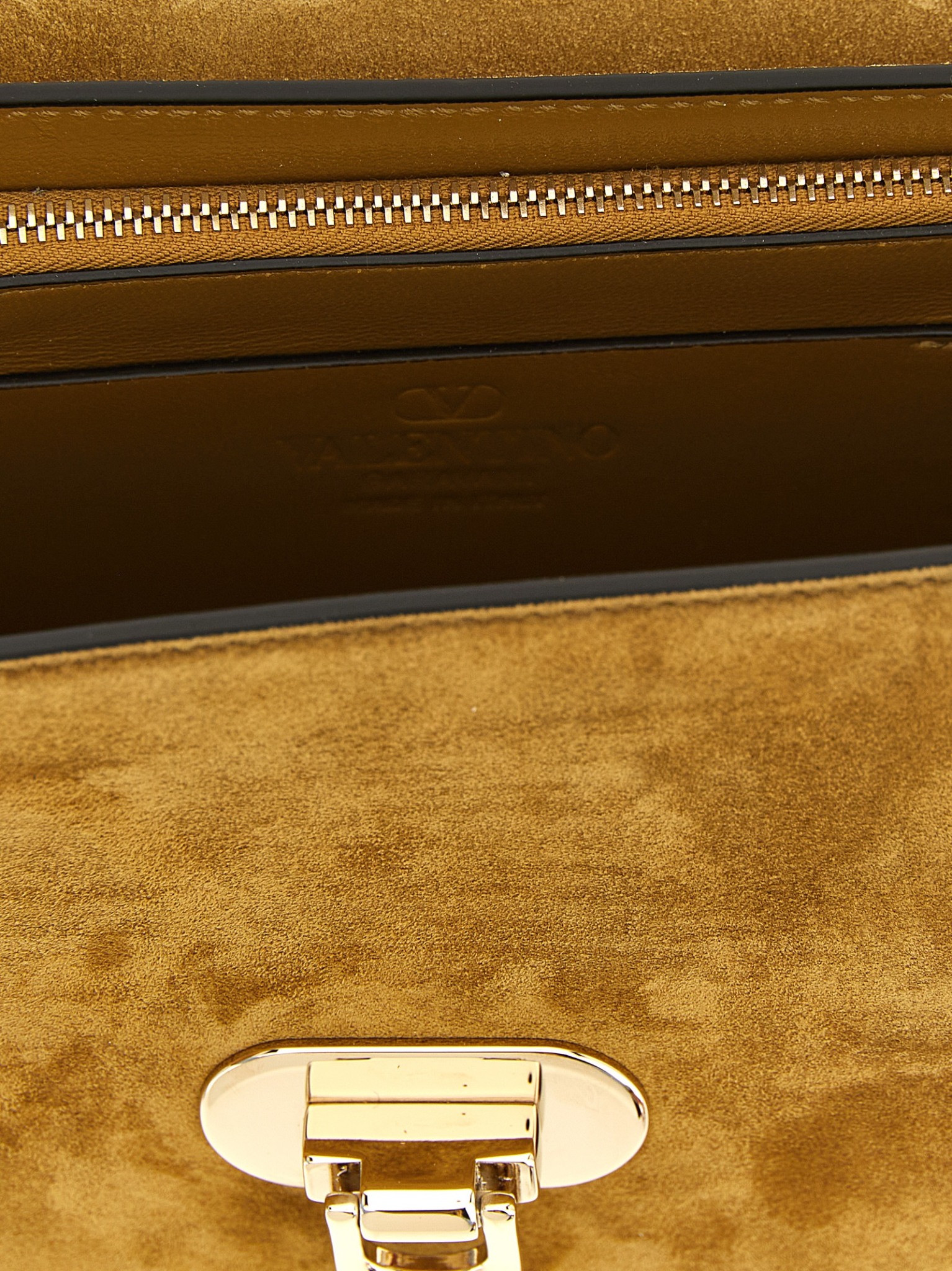 [Valentino Garavani] Cross body bag FW26 W2B0T76KQQRDX