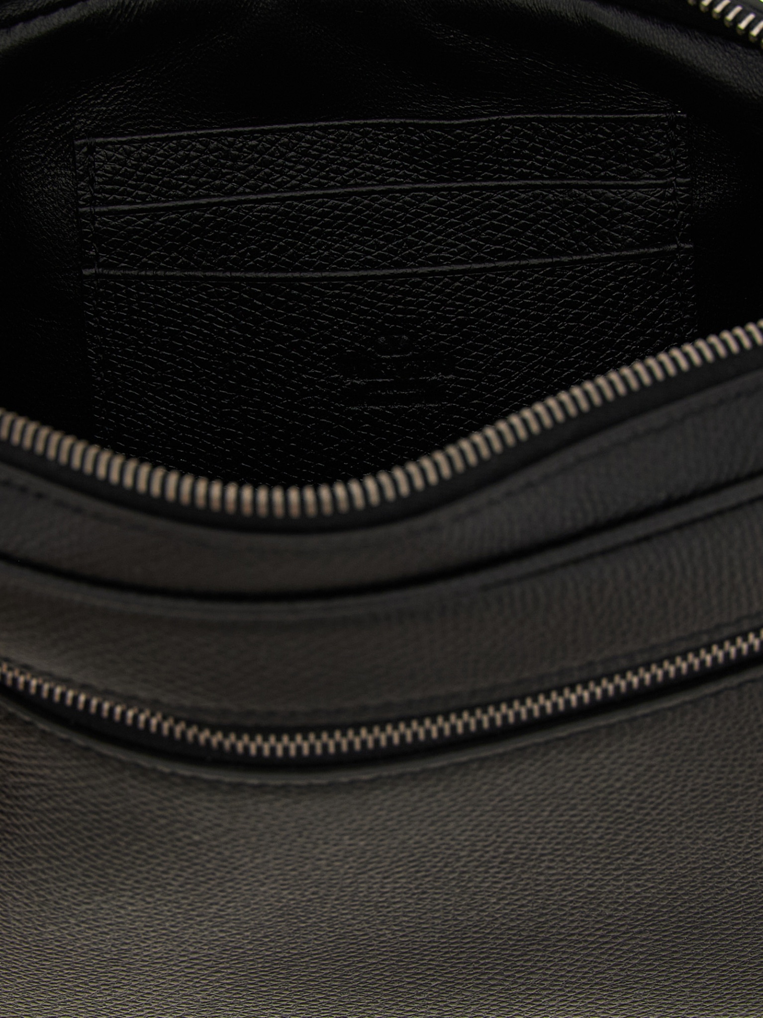 [Valentino Garavani] Clutch bag FW26 Y2P0AN8UAG0NO