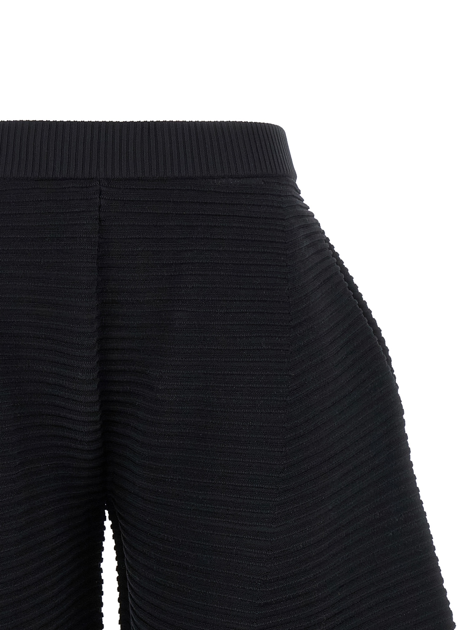 [Issey Miyake] Trousers SS26 IM66KF77315