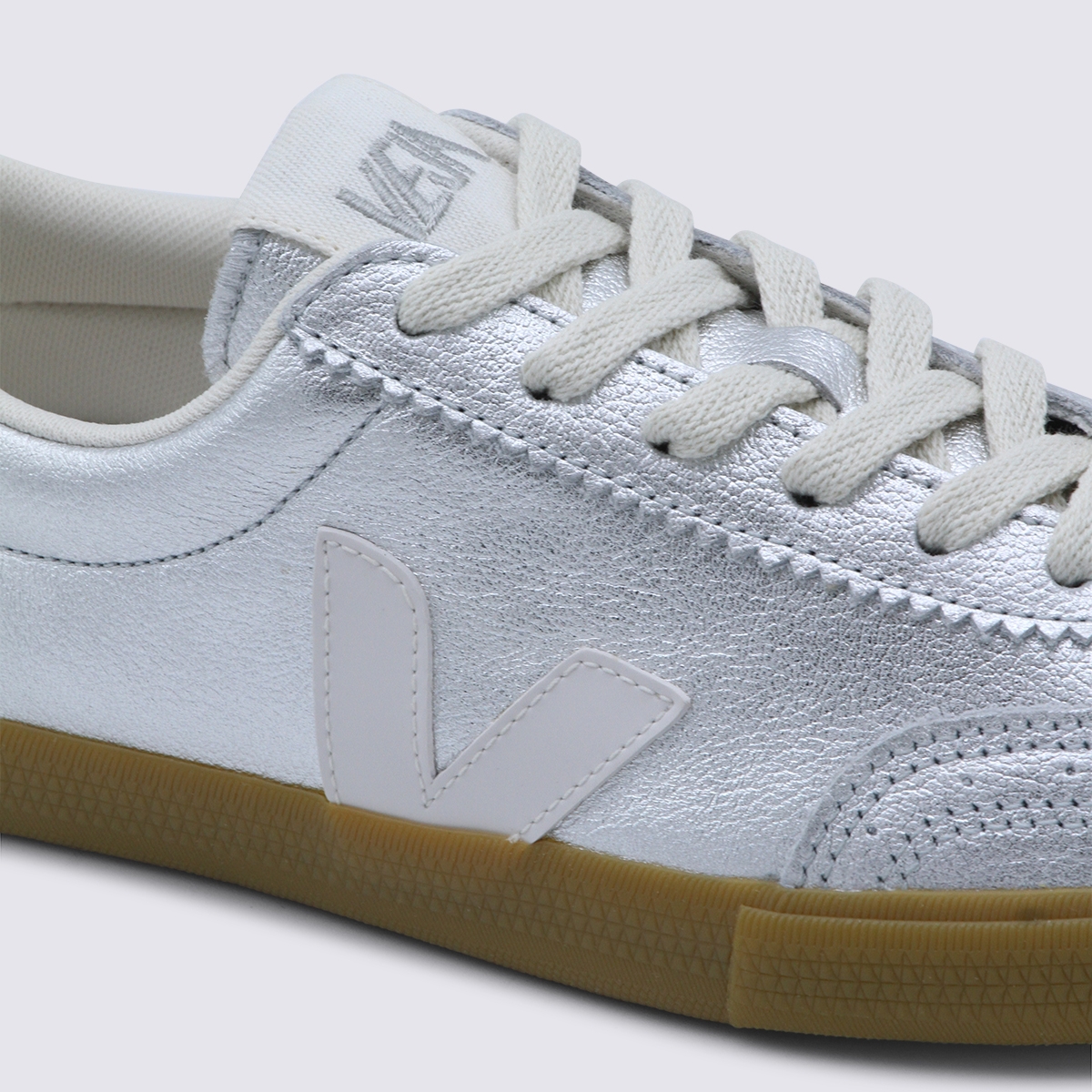[Veja] Sneakers SS26 VO2021666A
