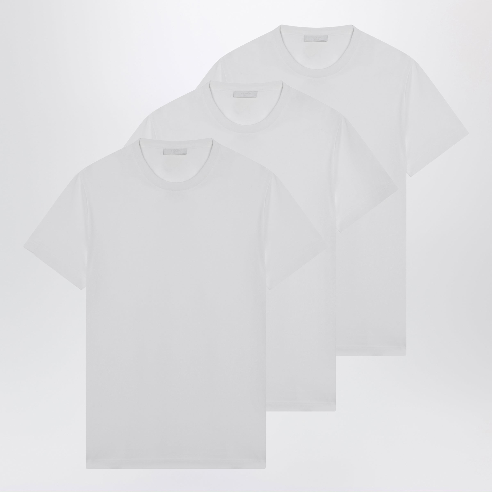 [Prada] T-shirts Short Sleeve FW26 UJM49211CD