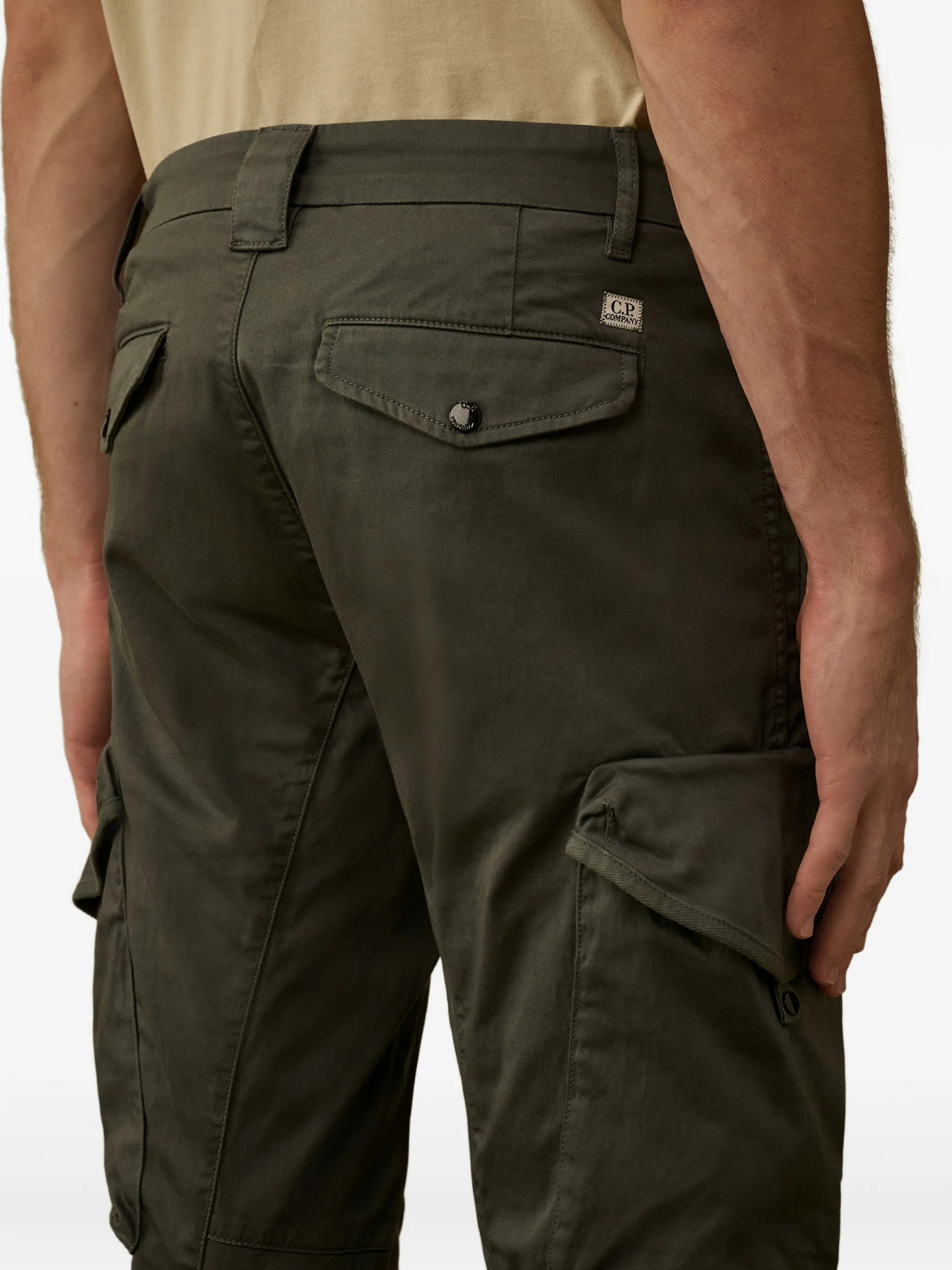 [C.P.COMPANY] Trousers SS26 20CMPA744A005694G