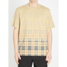 [Burberry] T-shirts Short Sleeve SS26 8119022__B9368