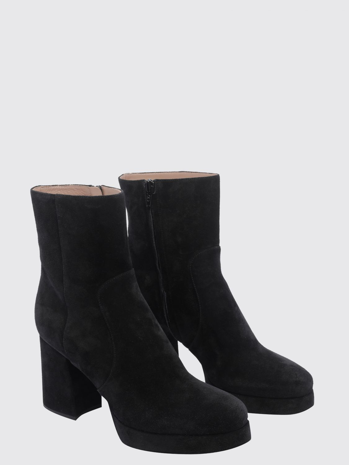[Valentino Garavani] Boots FW26 S0NF1DHU 0NO