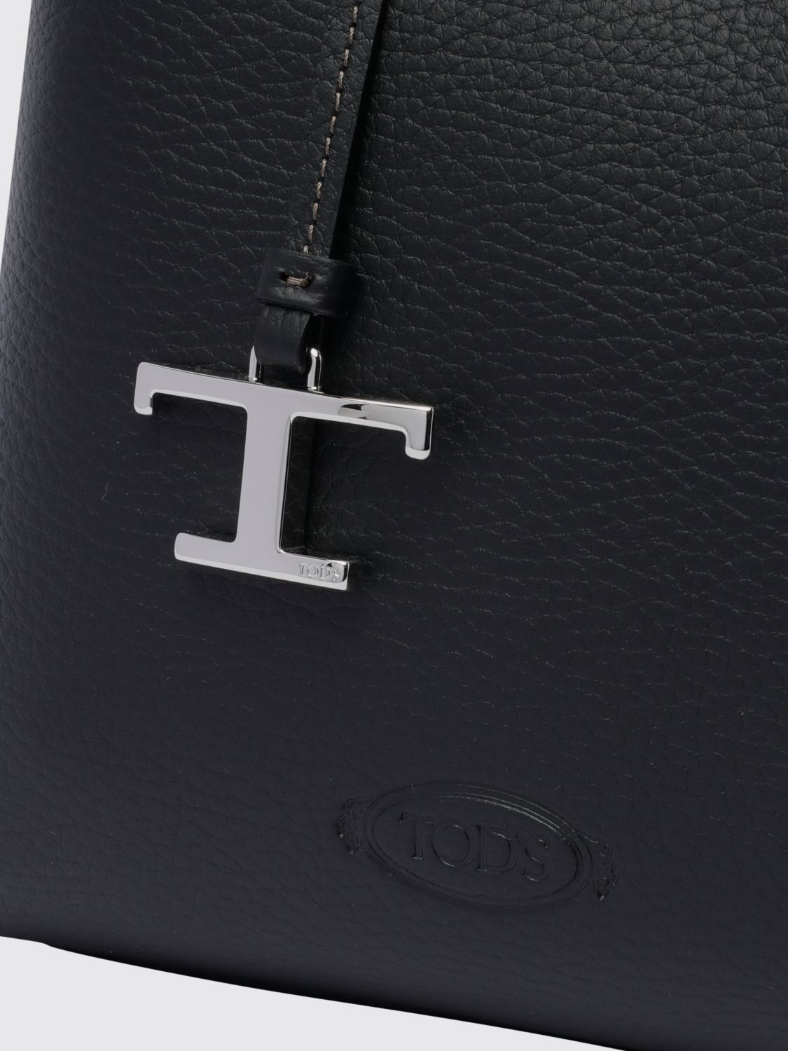 [Tod's] Shoulder bag FW26 XBWAPAA9100QNK B999