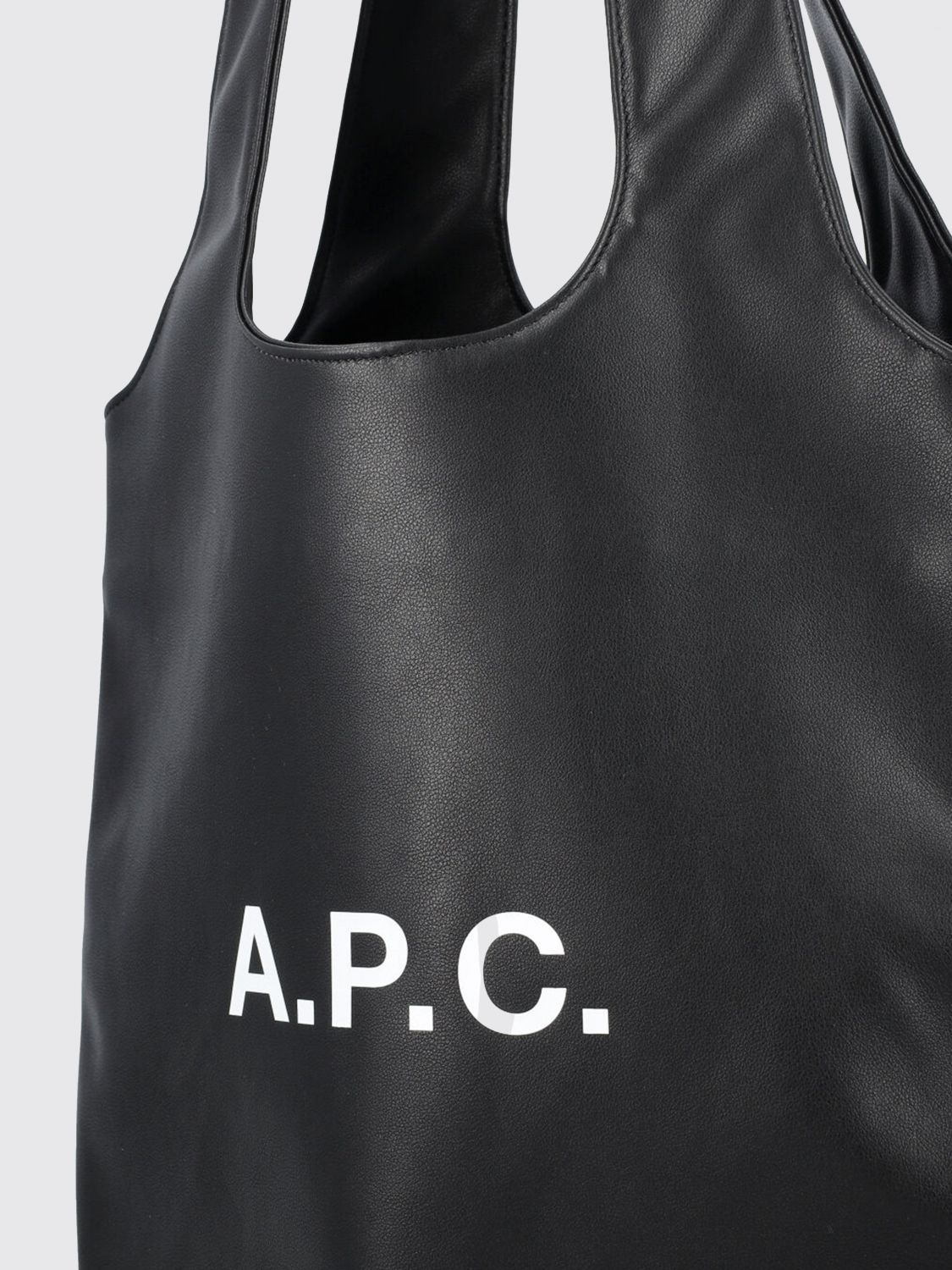 [A.P.C.] Shoulder bag FW26 M61861PUAAT LZZ