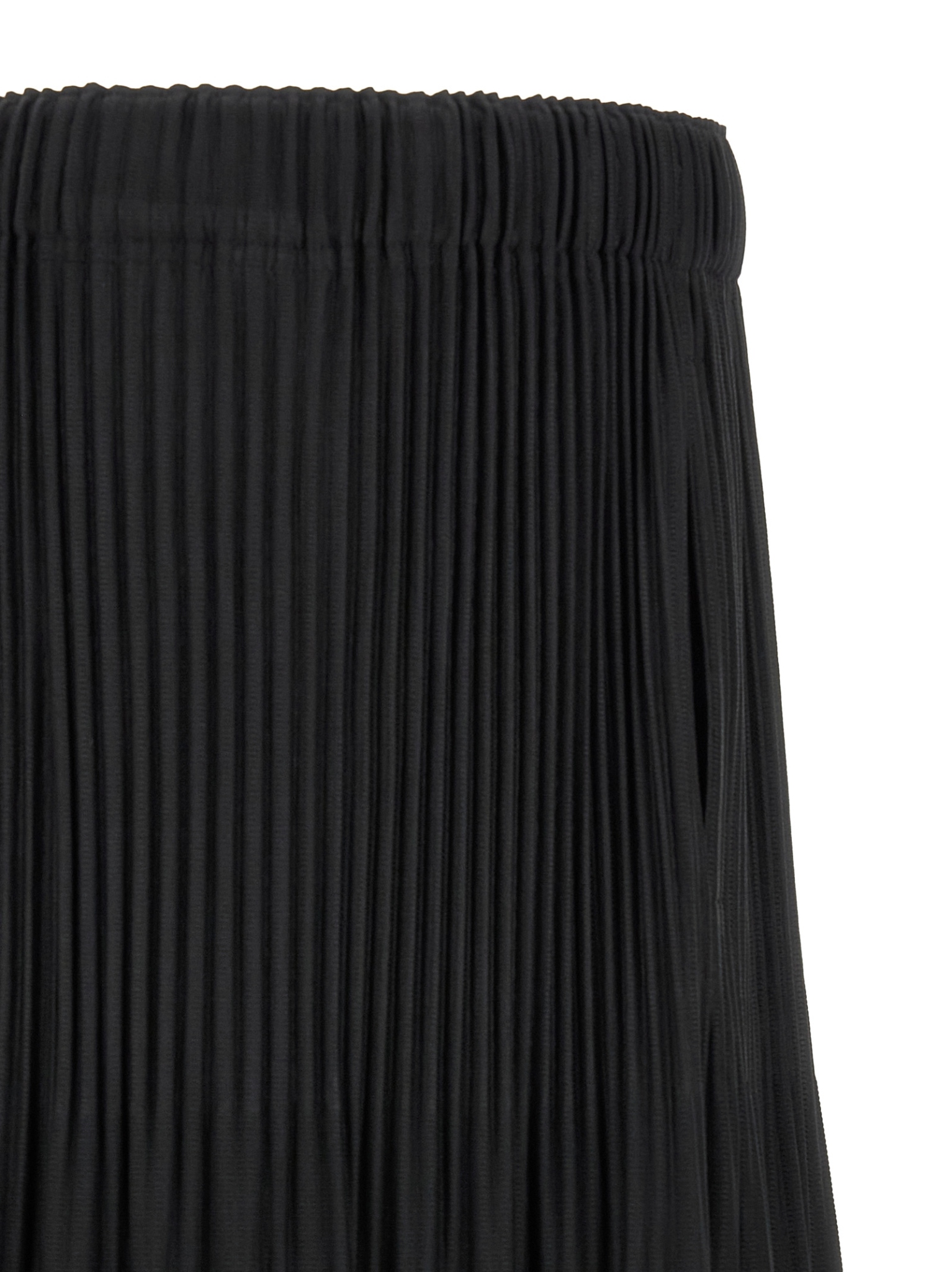 [HOMME PLISSE' ISSEY MIYAKE] Shorts SS26 HP66JF06415
