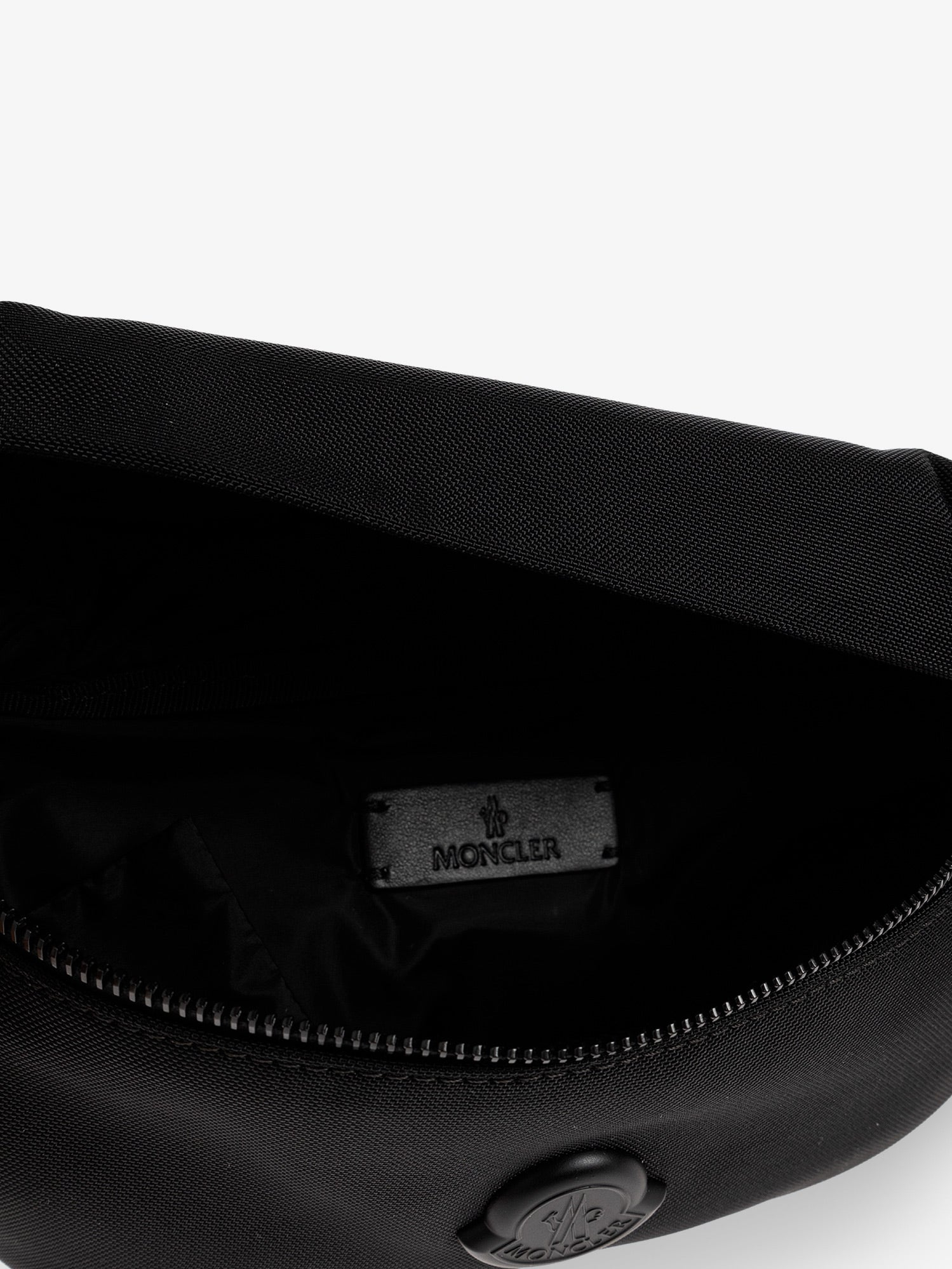 [Moncler] Belt Bag FW26 L209A5M00001M7755999
