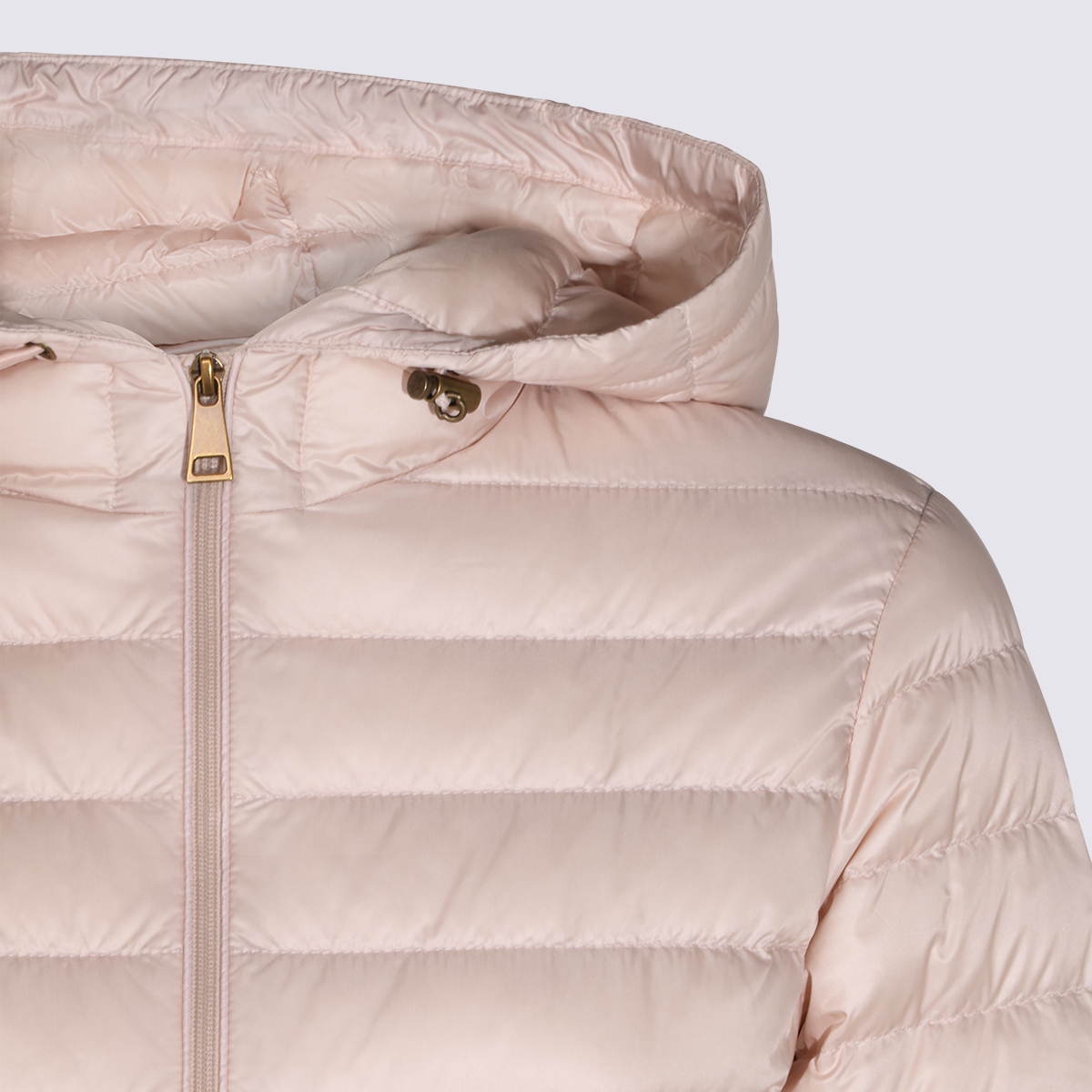 [Moncler] Down jacket FW26 L20931A00092597YG529