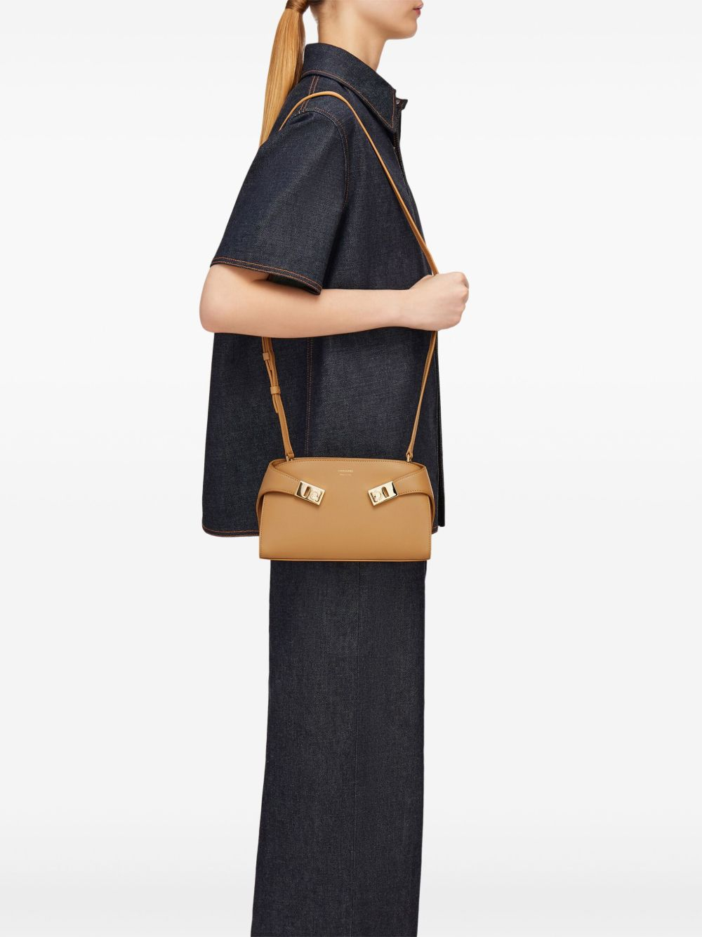 [Salvatore Ferragamo] Shoulder bag FW26 0774623LIGHTCAMEL