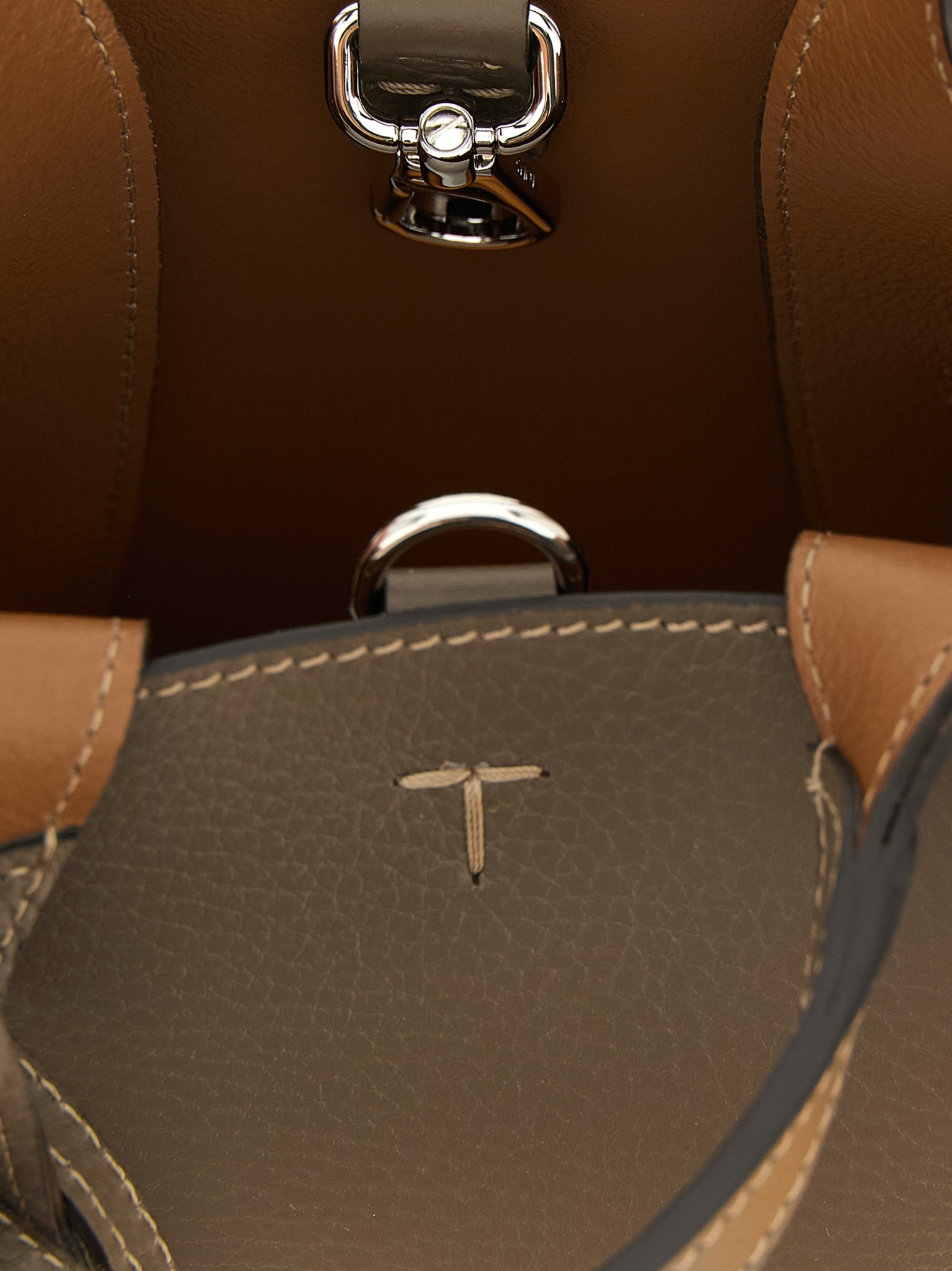 [Tod's] Tote bag FW26 XBWAPAR0000QRI6L22
