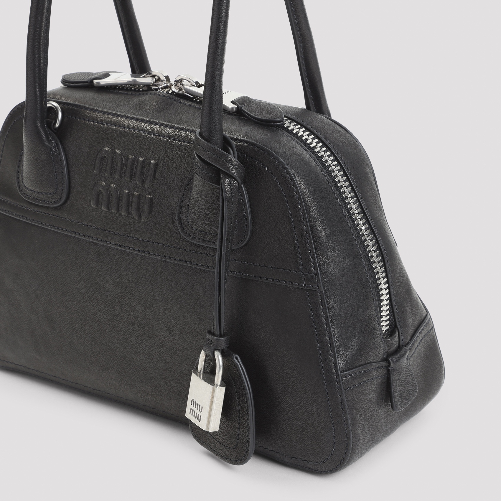 [Miu Miu] Shoulder bag FW26 5BB200VOOO.2BBL