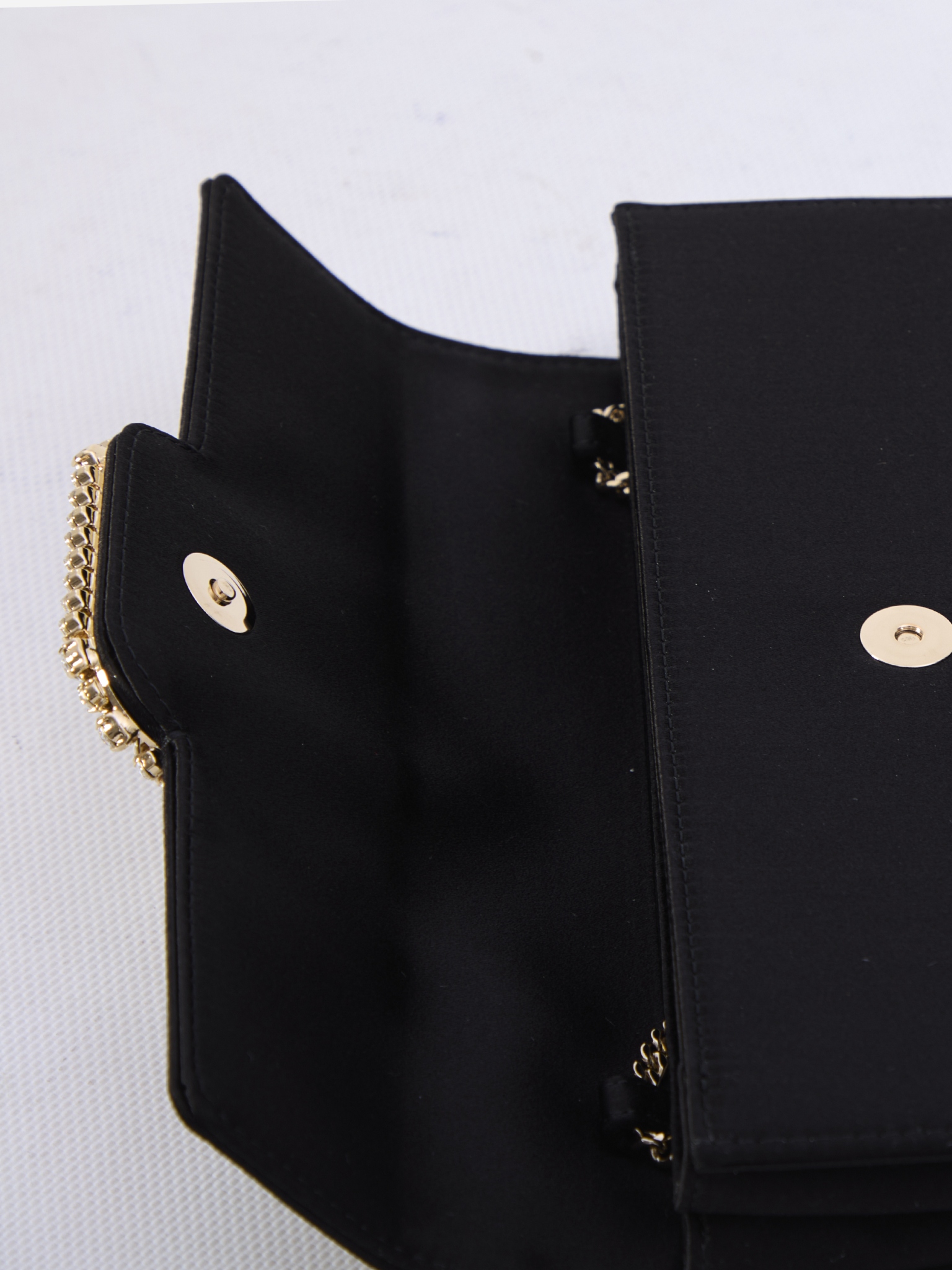 [Roger Vivier] Clutch bag FW26 RBWAMCD0200_RS0_B999