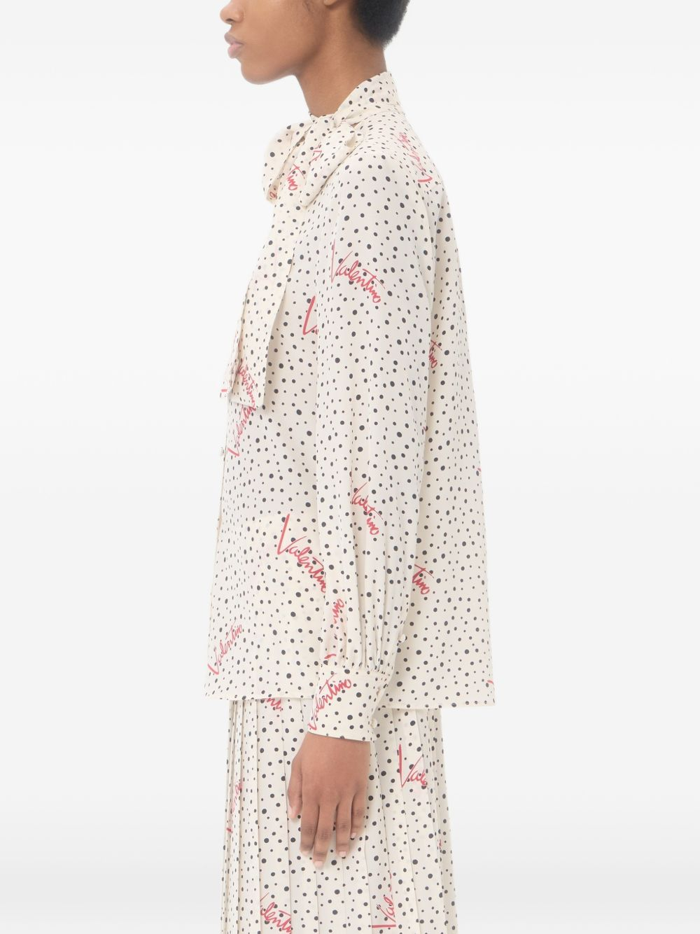 [Valentino Garavani] Shirts Long Sleeve FW26 BAB8N0A9N3G5