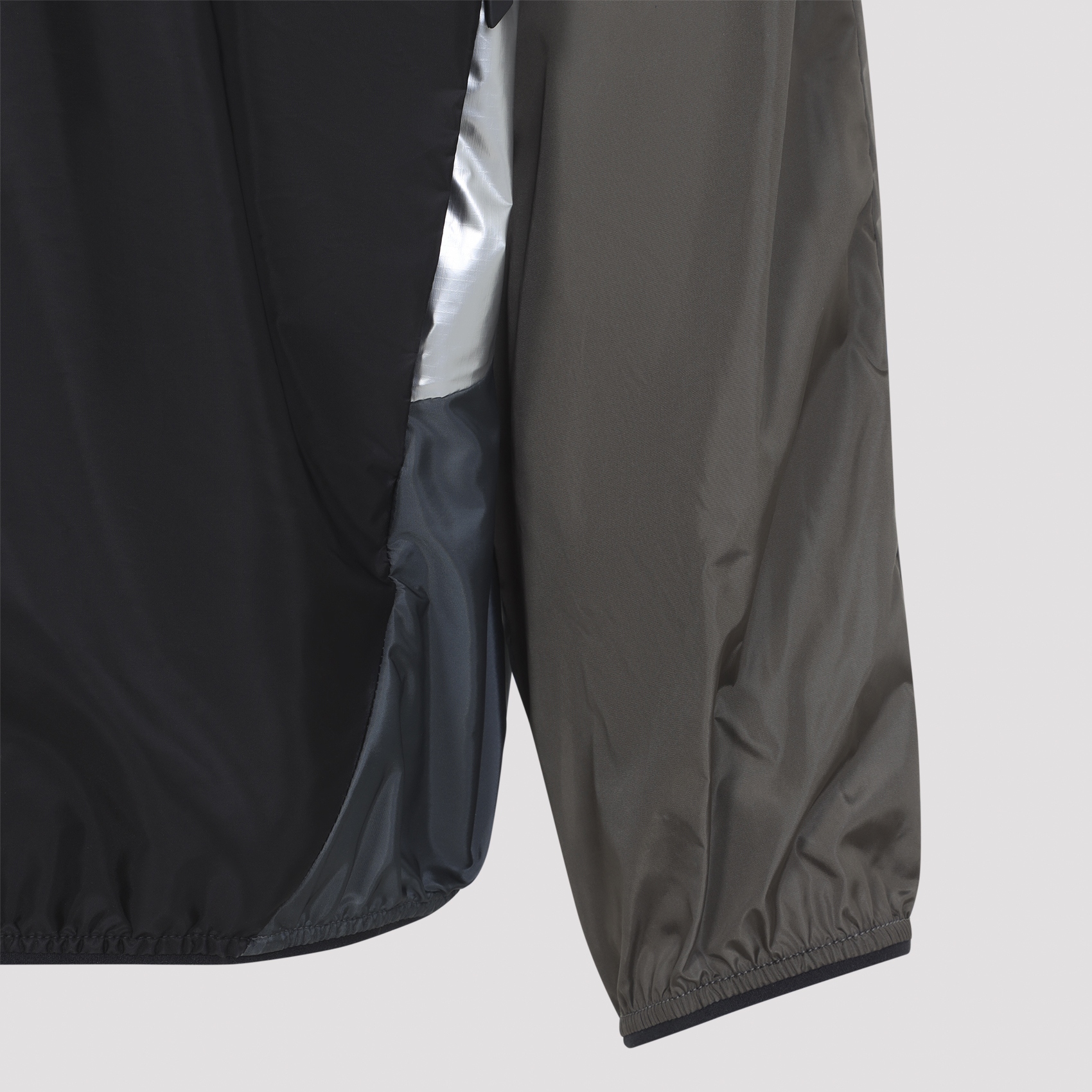 [Moncler] Down Jacket SS26 L10911A00042.539ZD