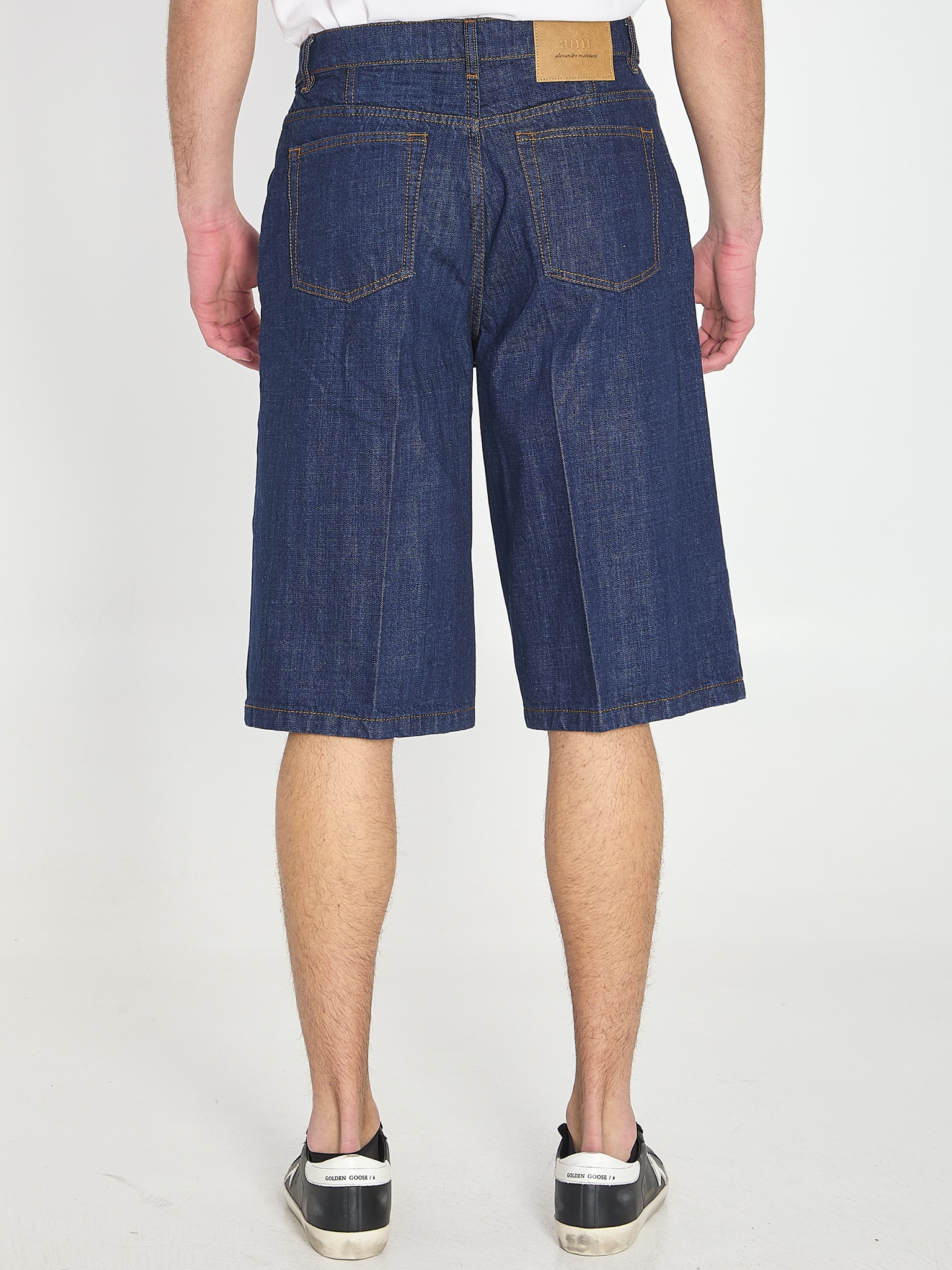 [Ami Paris] Shorts SS26 HS0837_DE0122_402
