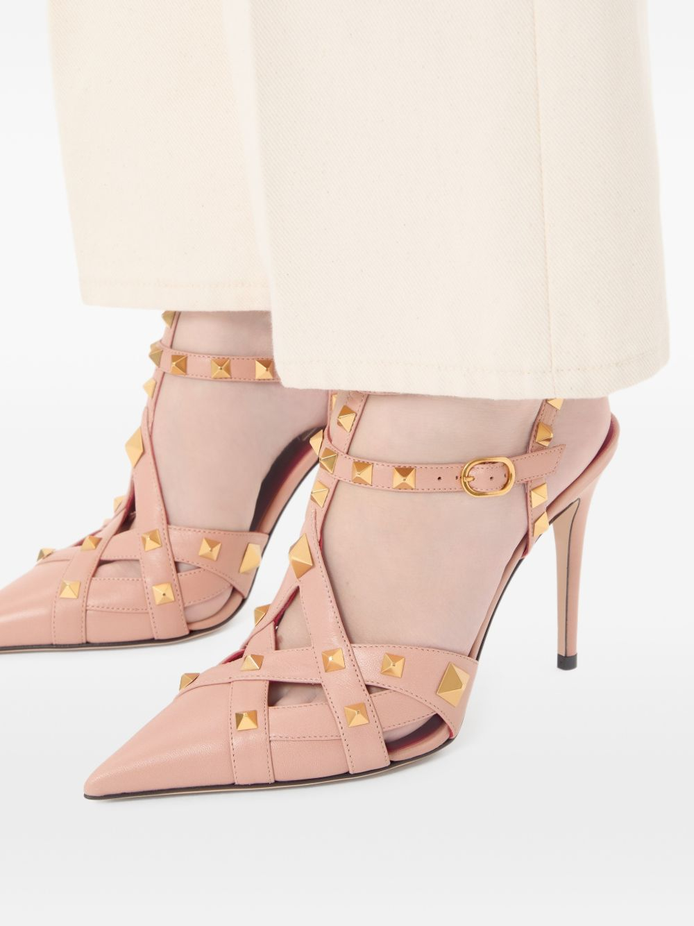 [Valentino Garavani] Pumps FW26 WS0NW0JYWBNW