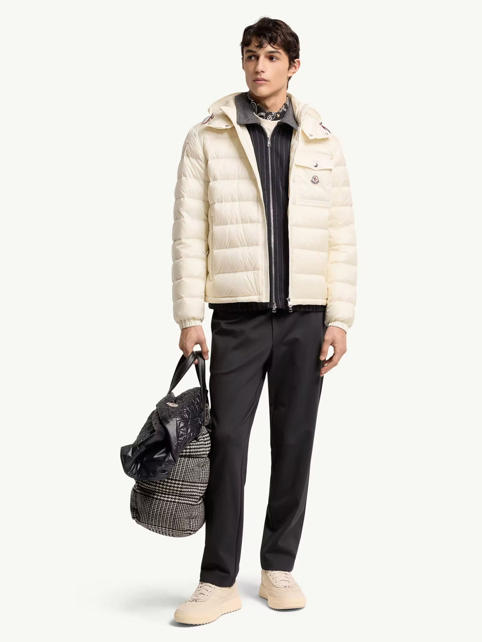 [Moncler] Down Jacket FW26 L20911A00004599Q0050
