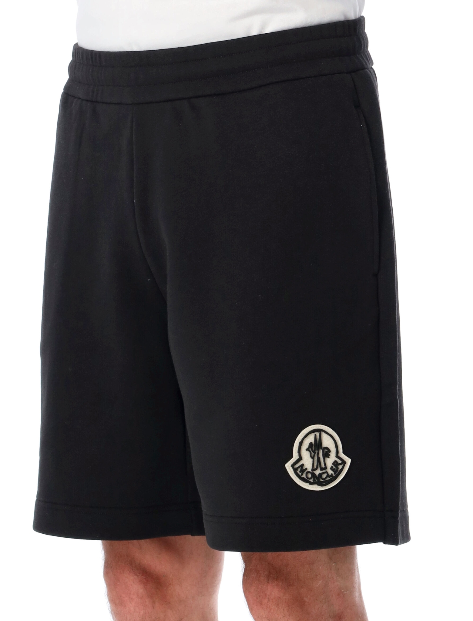 [Moncler] Shorts FW26 8H00009899V4999