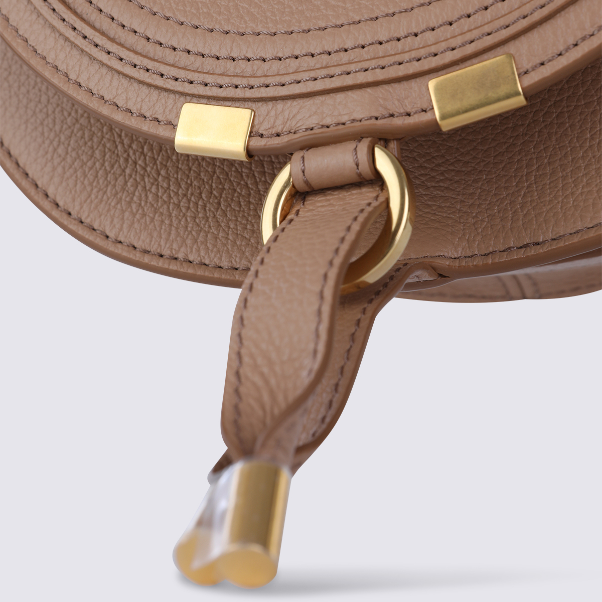 [Chloe] Cross body bag FW26 CHC22AS680I3126X