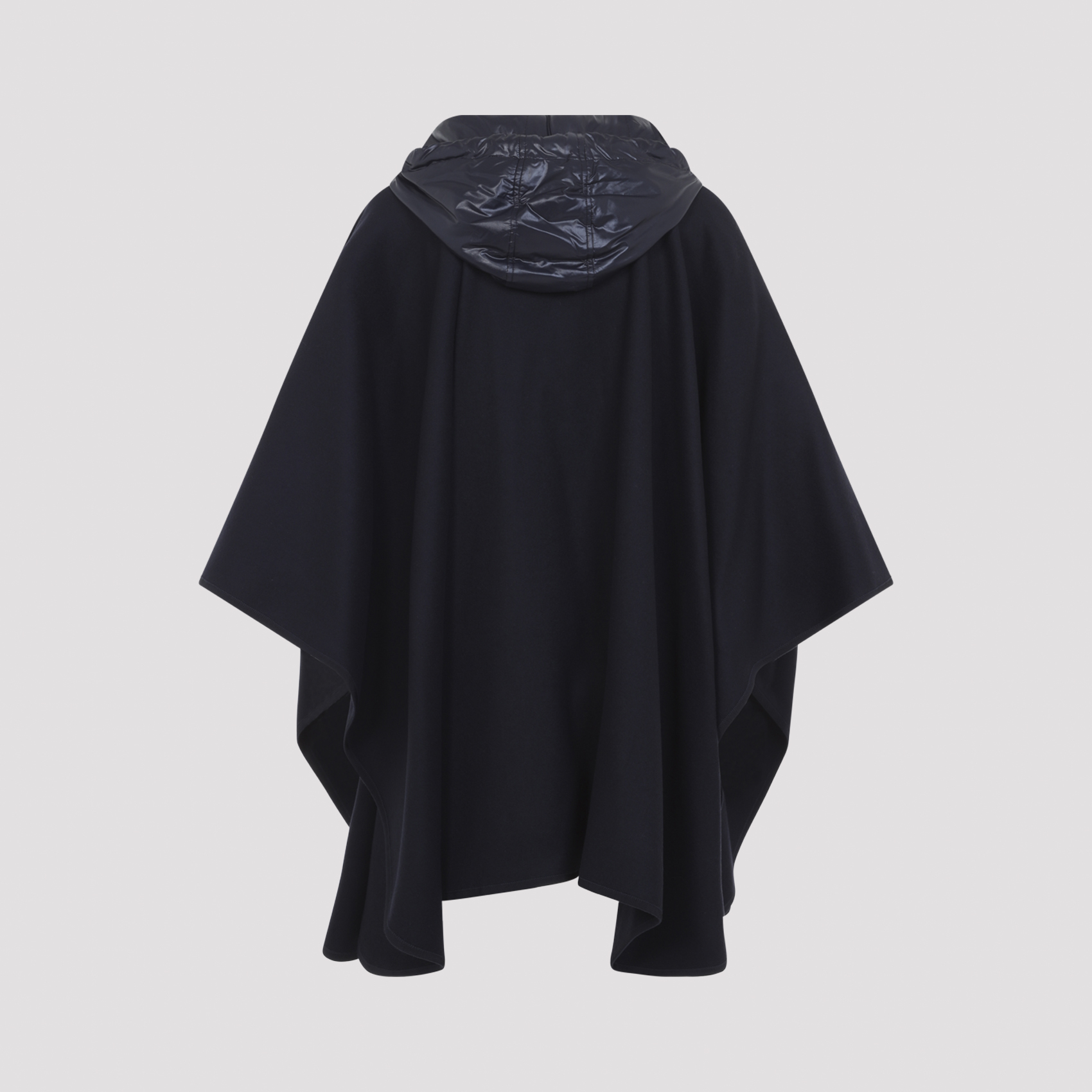 [Moncler] Cape FW26 L20933G00019.599DP