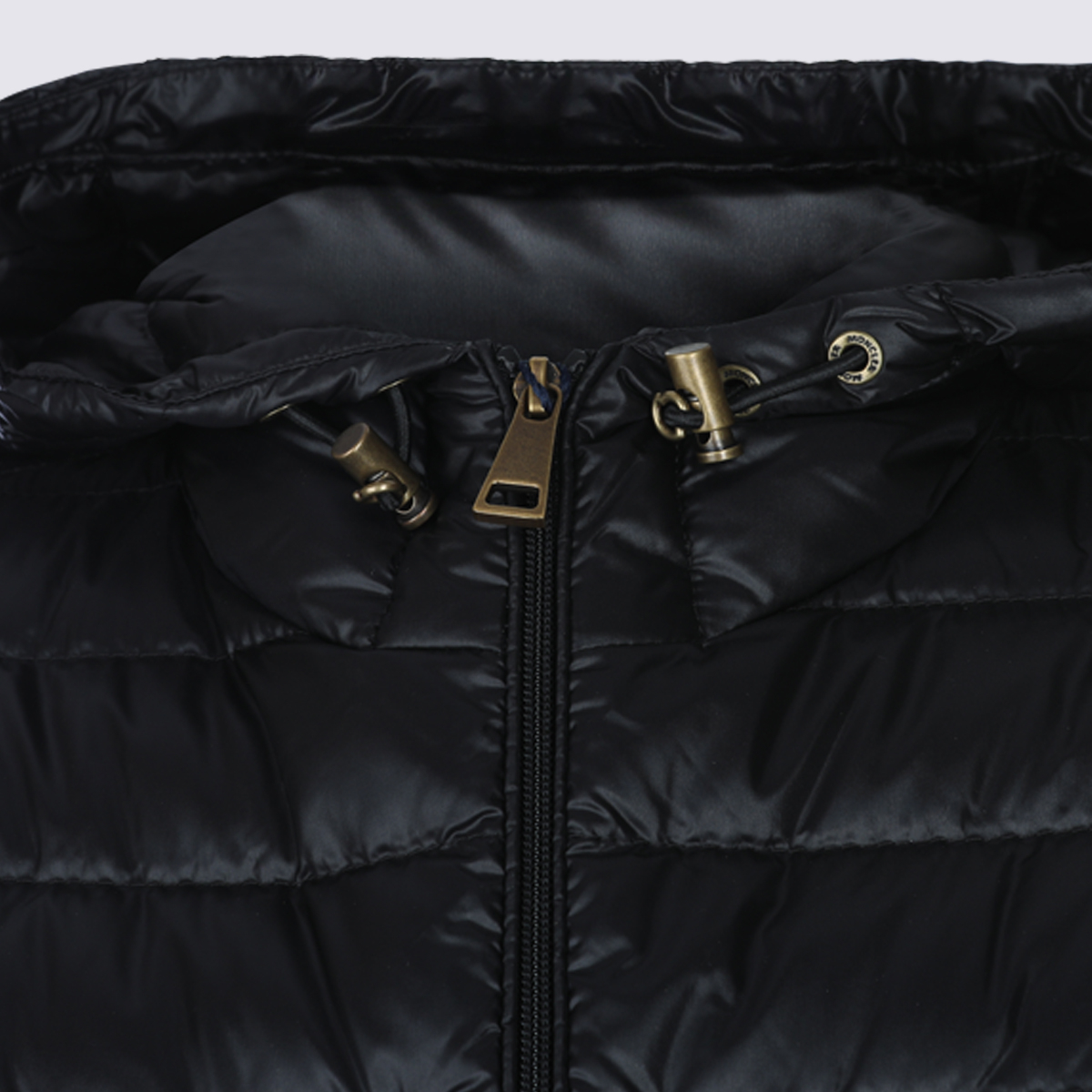 [Moncler] Down jacket FW26 L20931A00092597YG999