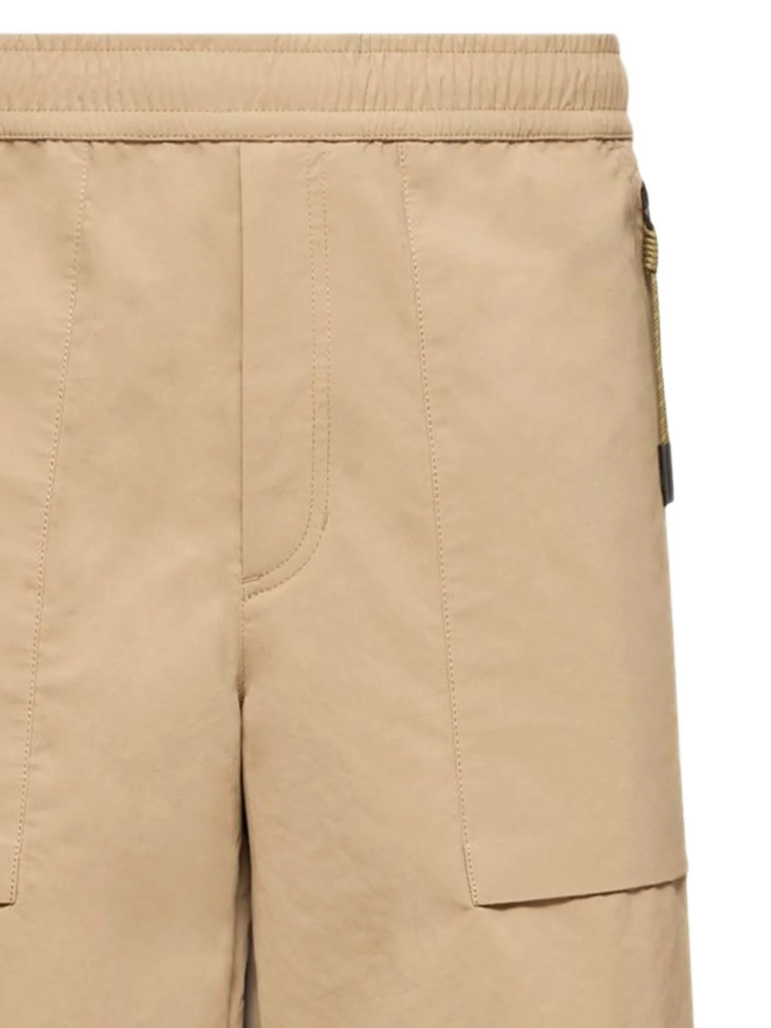 [Moncler] Shorts SS26 972B000-03597SL23L