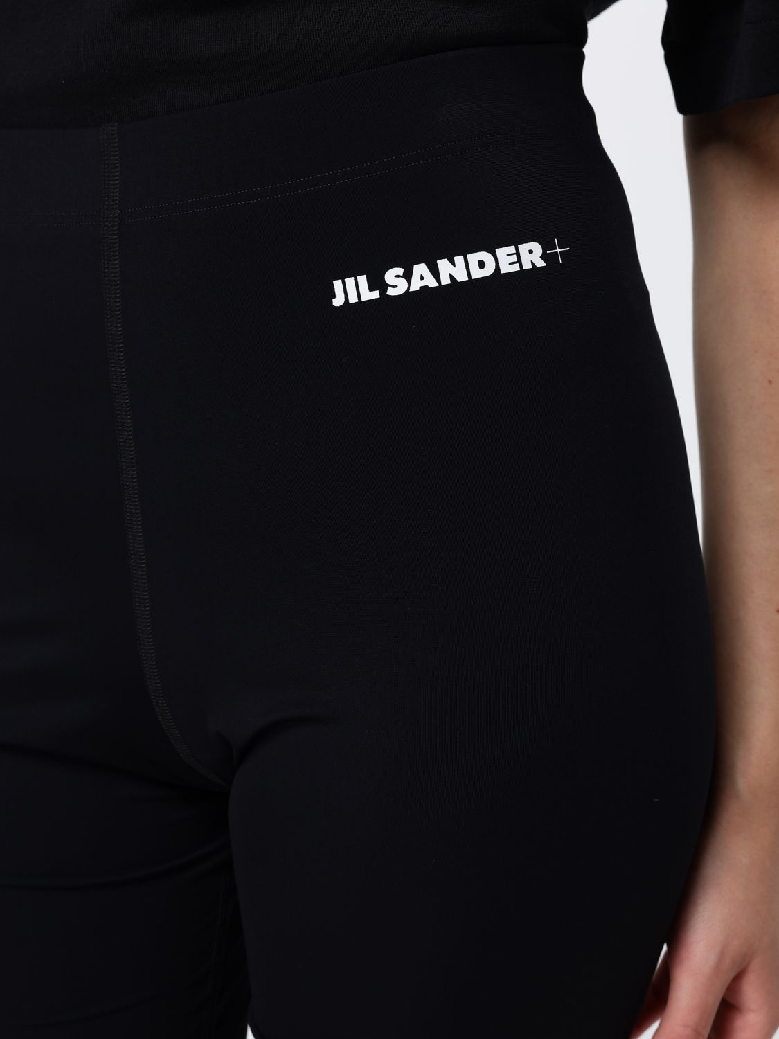 [Jil Sander] Shorts SS26 J40MU0120J20031 001