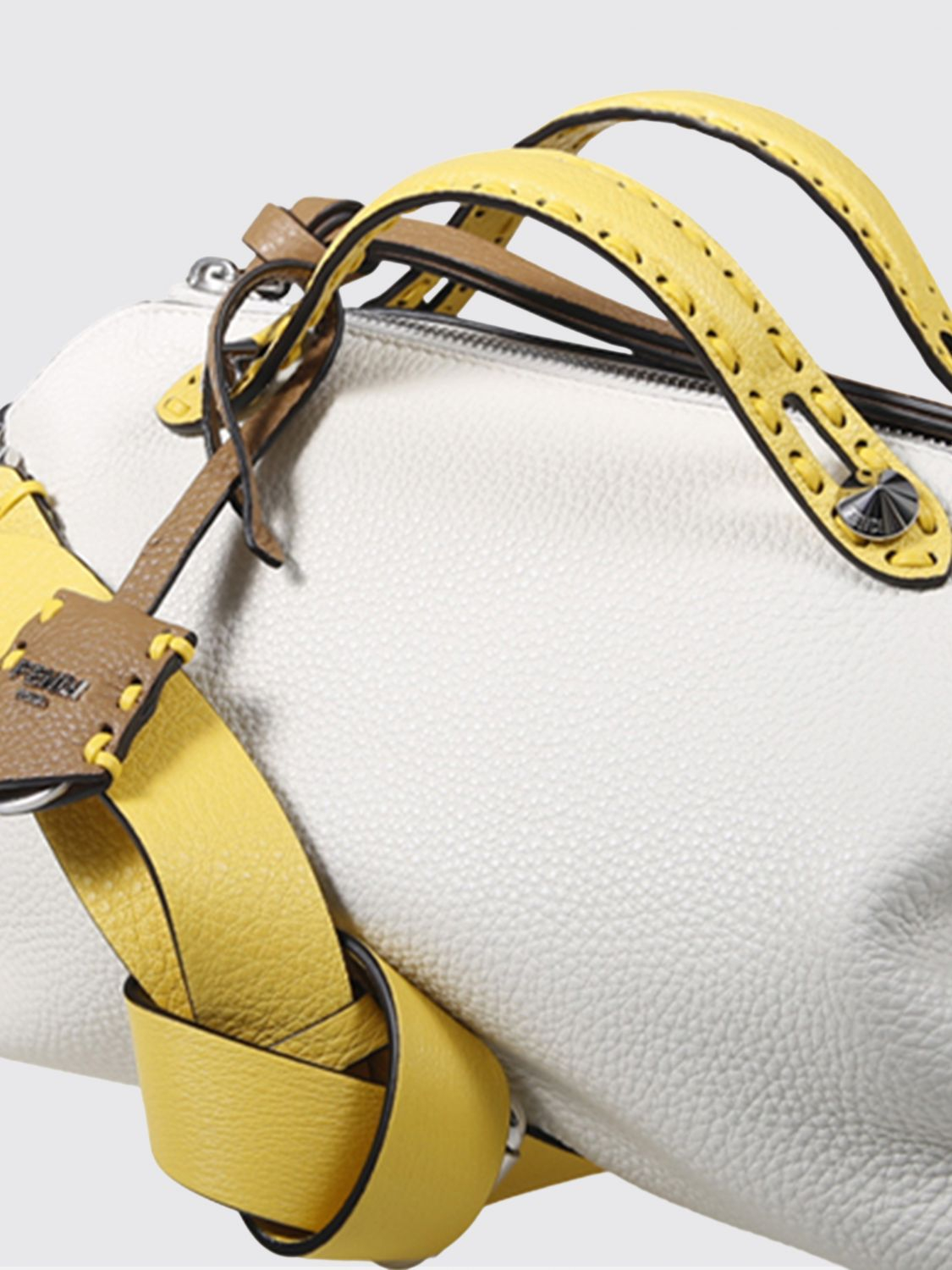 [Fendi] Tote bag SS26 8BL155AV1J F1WM5