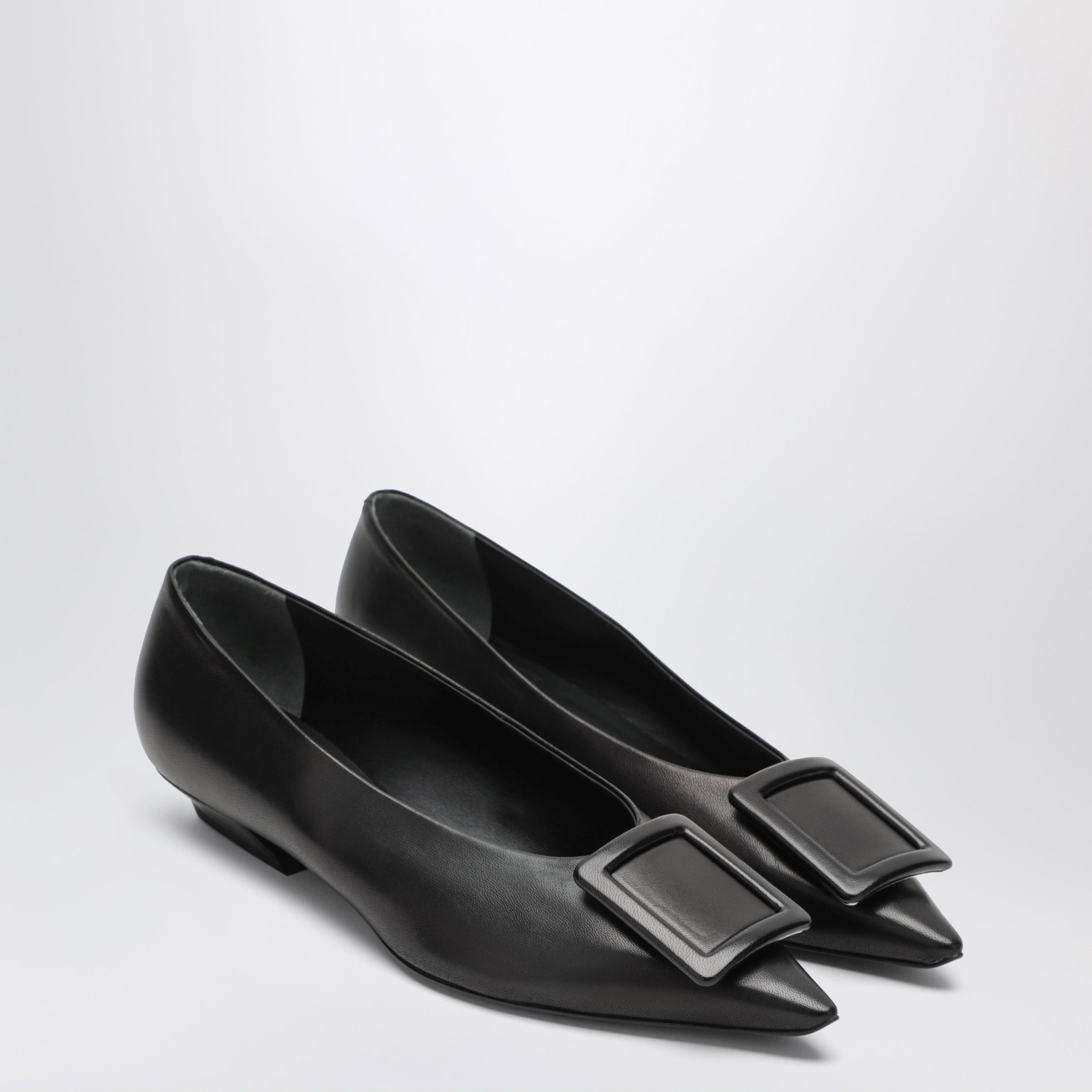 [Roger Vivier] Flat shoes FW26 RVW8244550091T