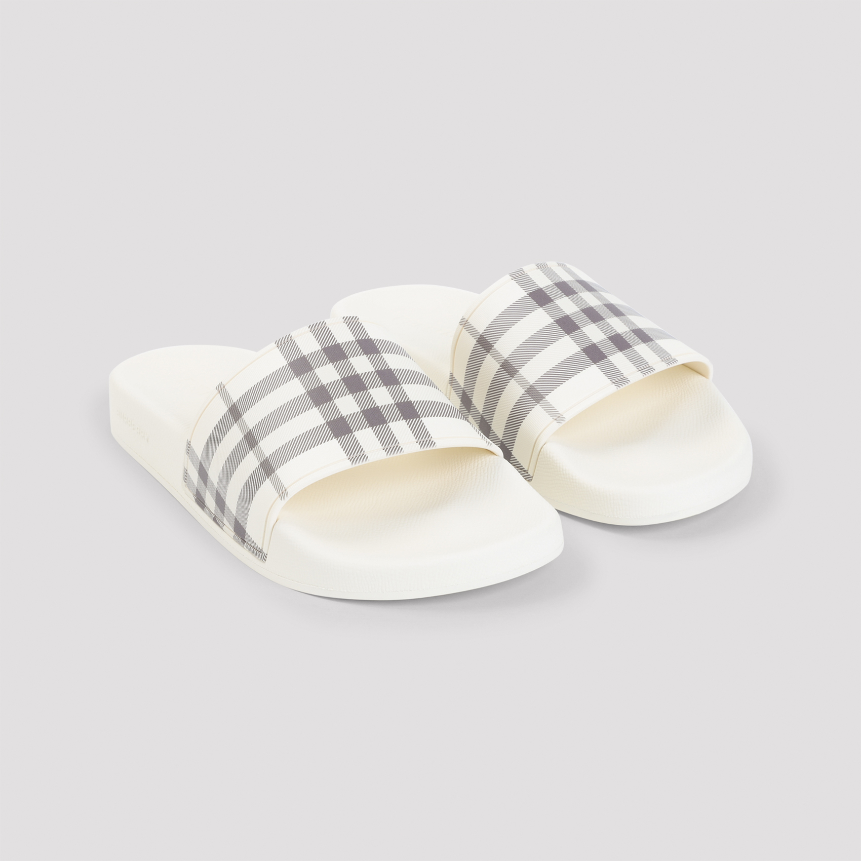 [Burberry] Sandals FW26 8119283
