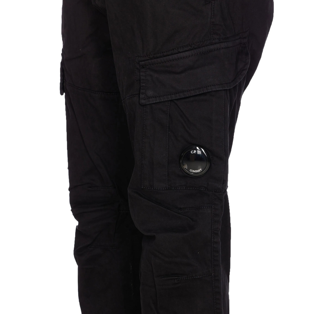 [C.P. Company] Pants FW26 MPA731A00 5529G 999