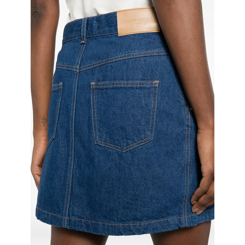 [MAISON KITSUNE] Mini skirt SS26 QW01501WD4023  WAIND