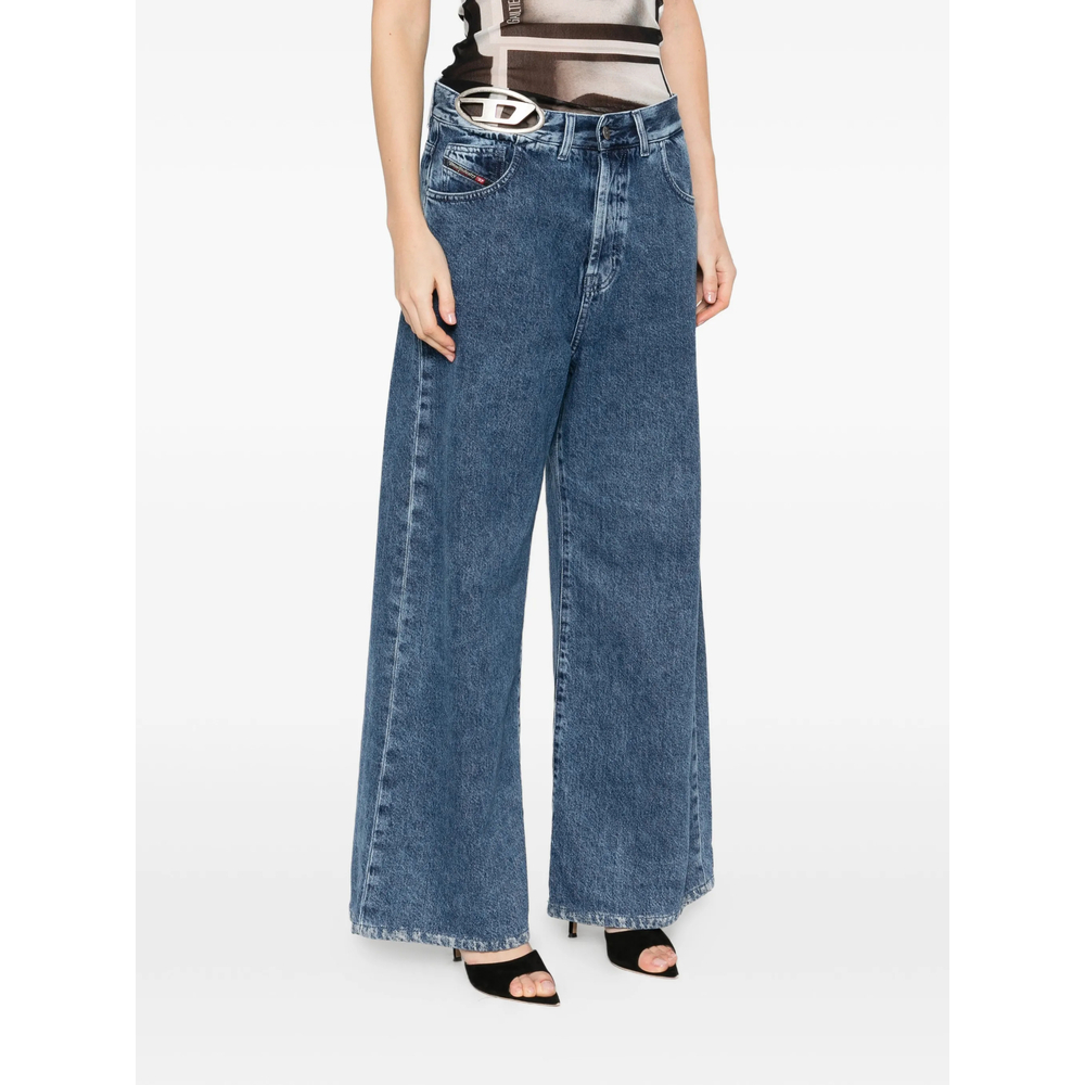 [Diesel] Jeans SS26 0ADCD A21717 01