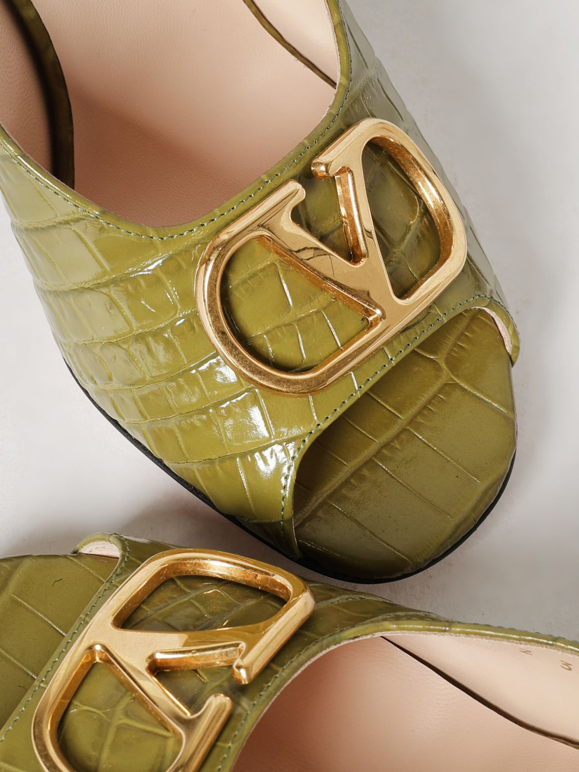 [Valentino Garavani] Sandals SS26 W0S0NW6LUR 03D