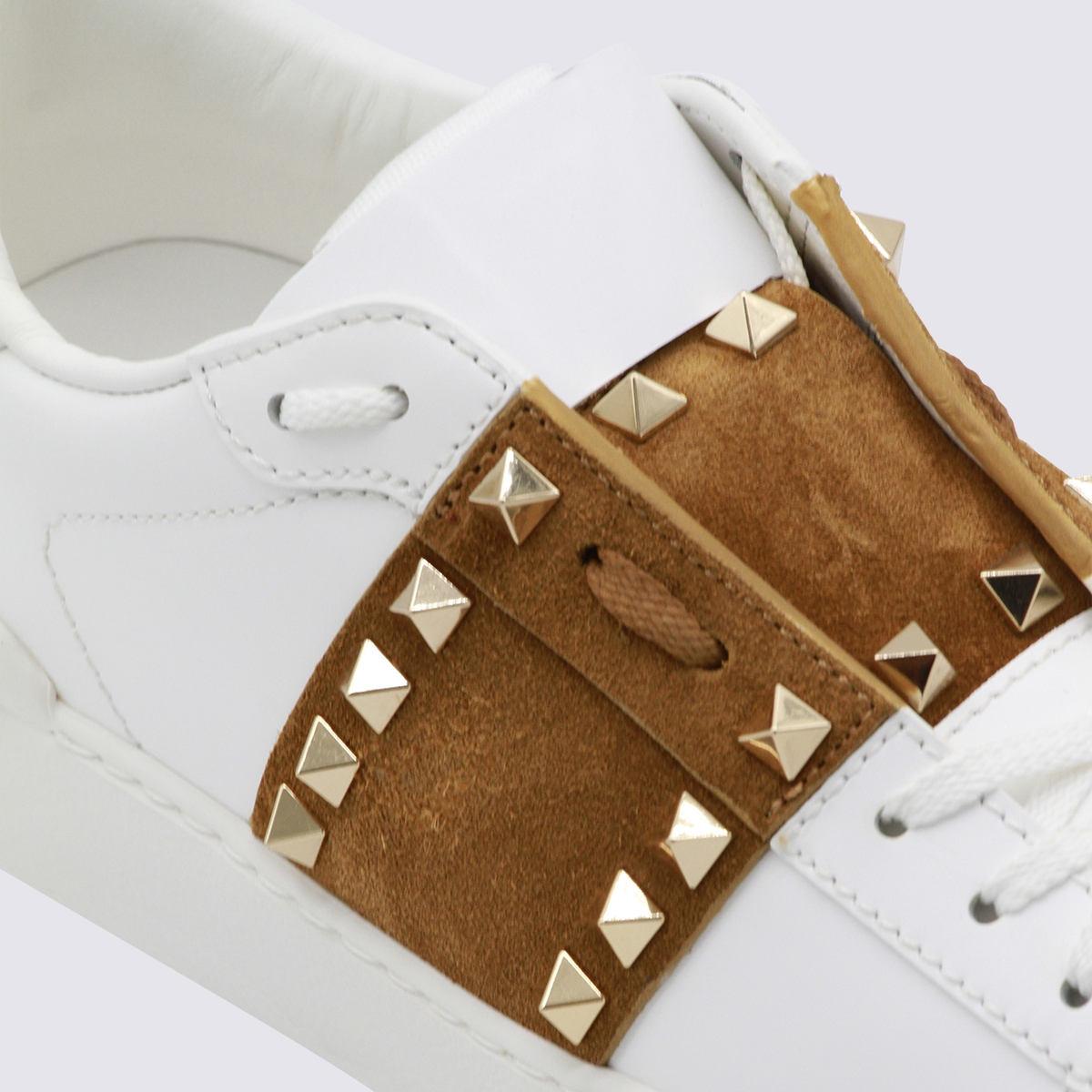 [Valentino Garavani] Sneakers FW26 9W2S0A01ZBV3DZ