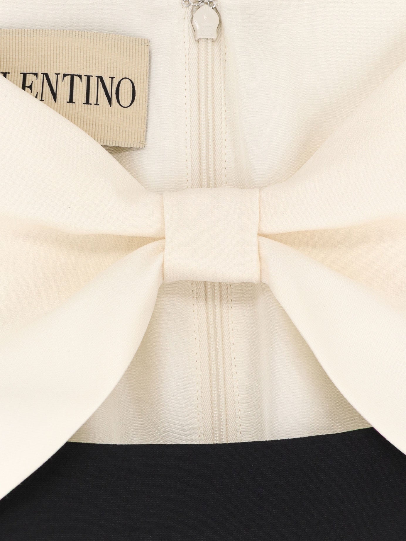 [Valentino] Long sleeve dress SS26 8B3VAJR01CF0NA