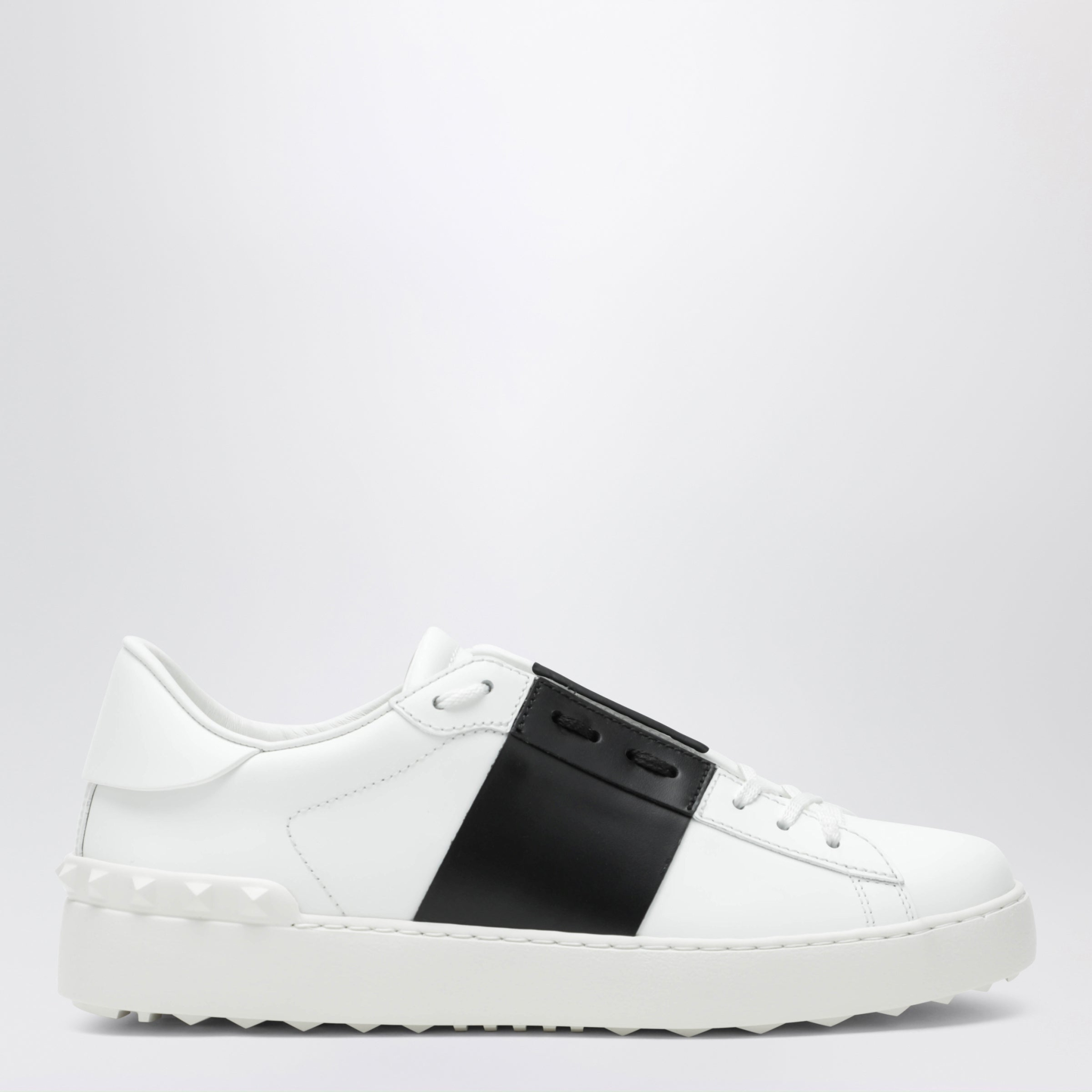 [Valentino Garavani] Sneakers FW26 9Y2S0830BLU