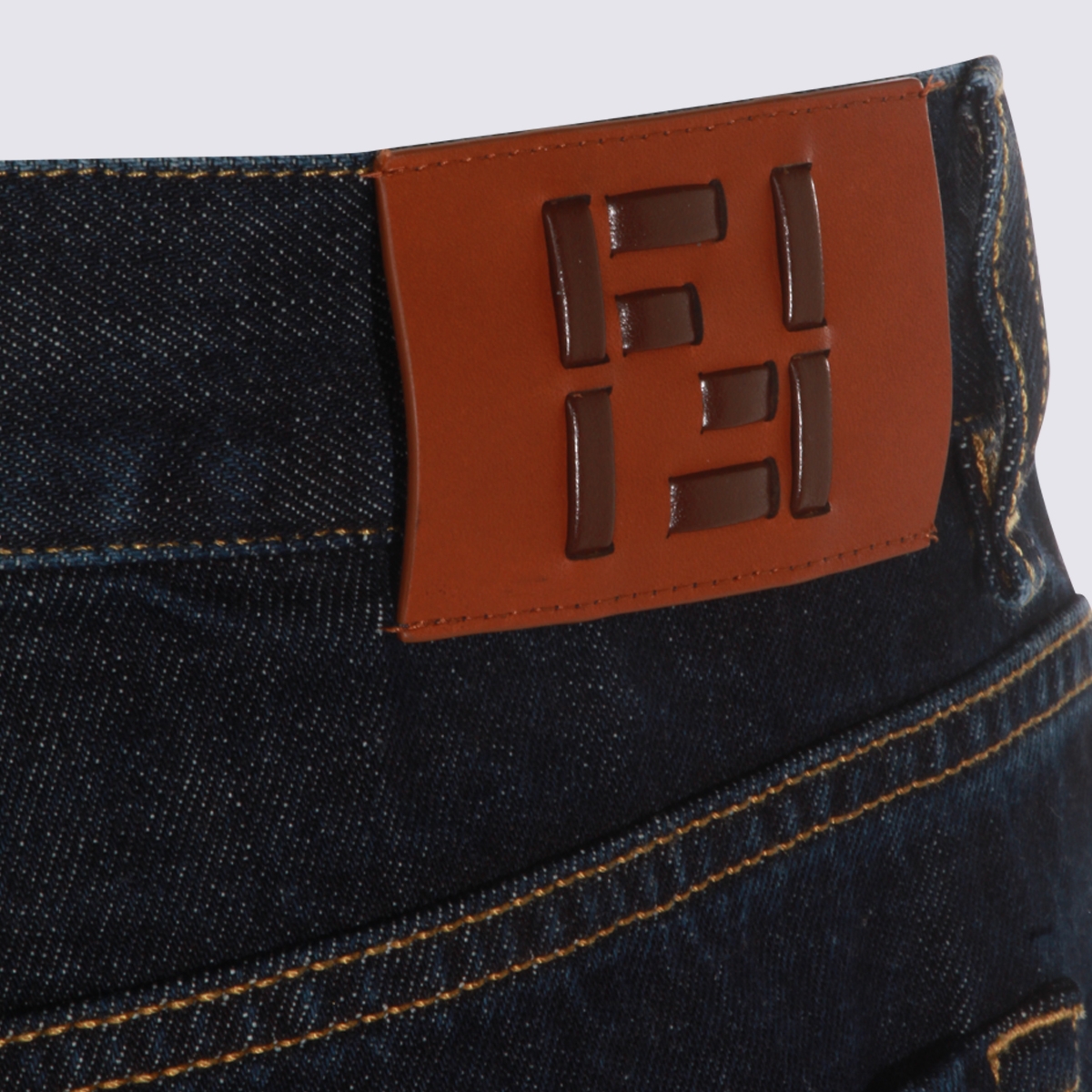 [Fendi] Jeans FW26 FLP302B15CF0QA2