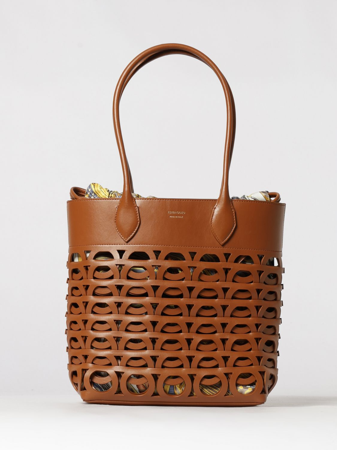 [Ferragamo] Tote bag SS26 21A012 789999 007