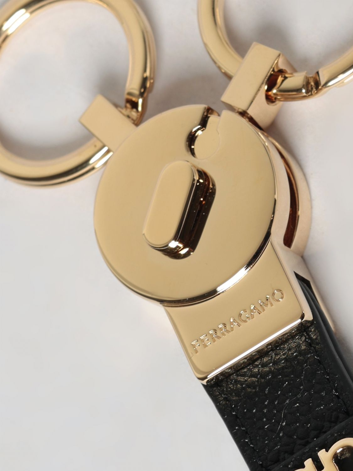 [Ferragamo] Keyring SS26 661578 779919 001