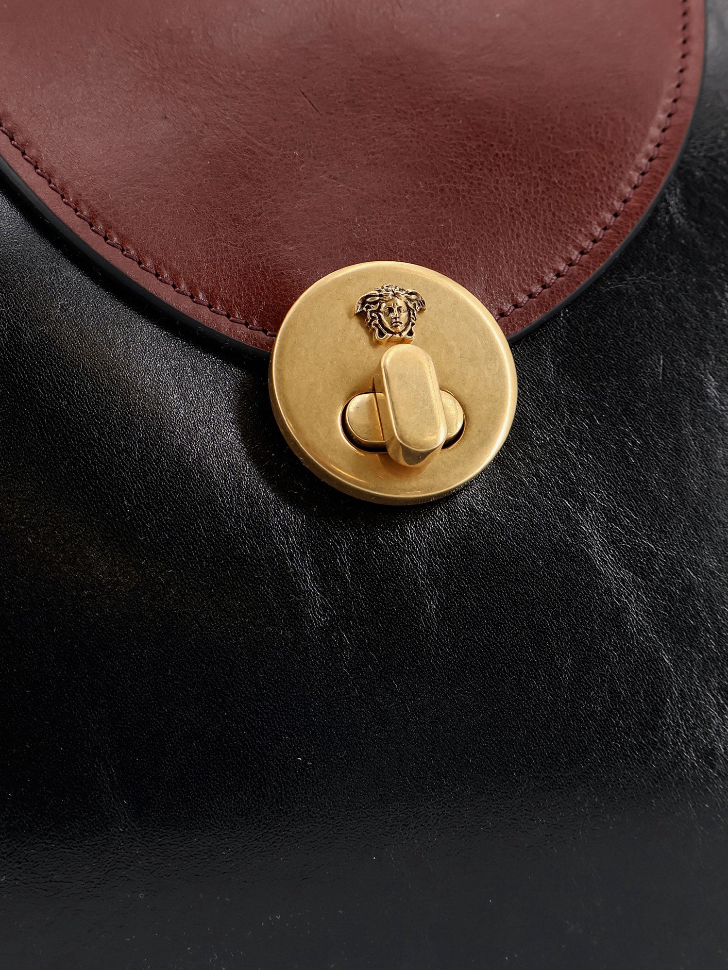 [Versace] Shoulder bag SS26 10234561A174282B0AJ