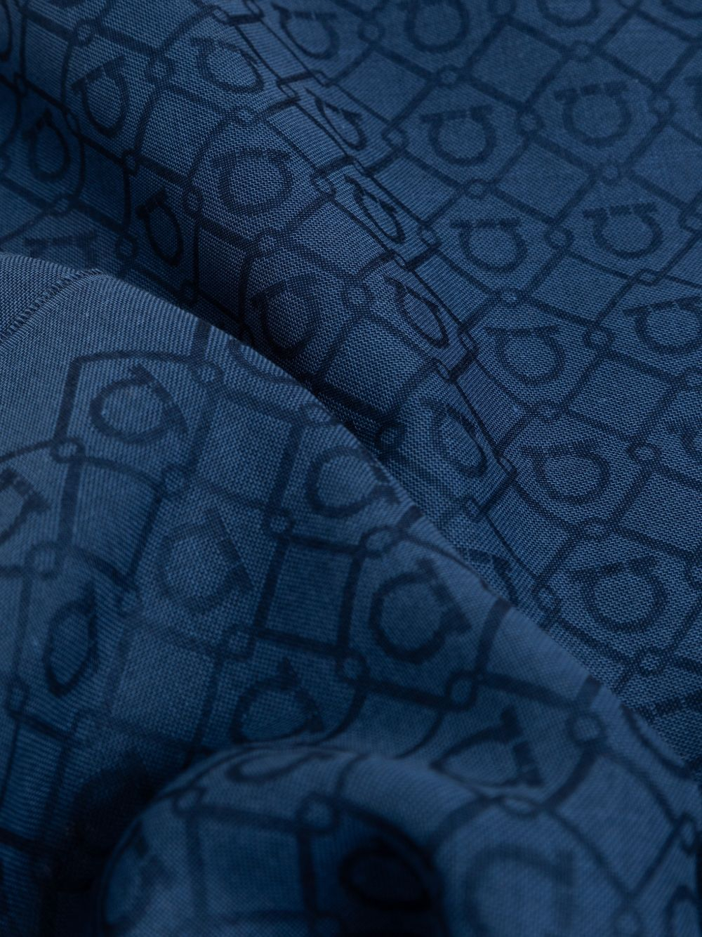 [Salvatore Ferragamo] Scarf FW26 520186795491001