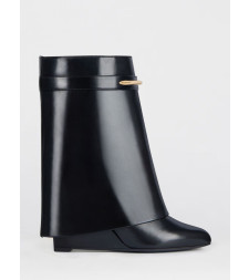 [Givenchy] Boots SS26 BE605LE1J7 001