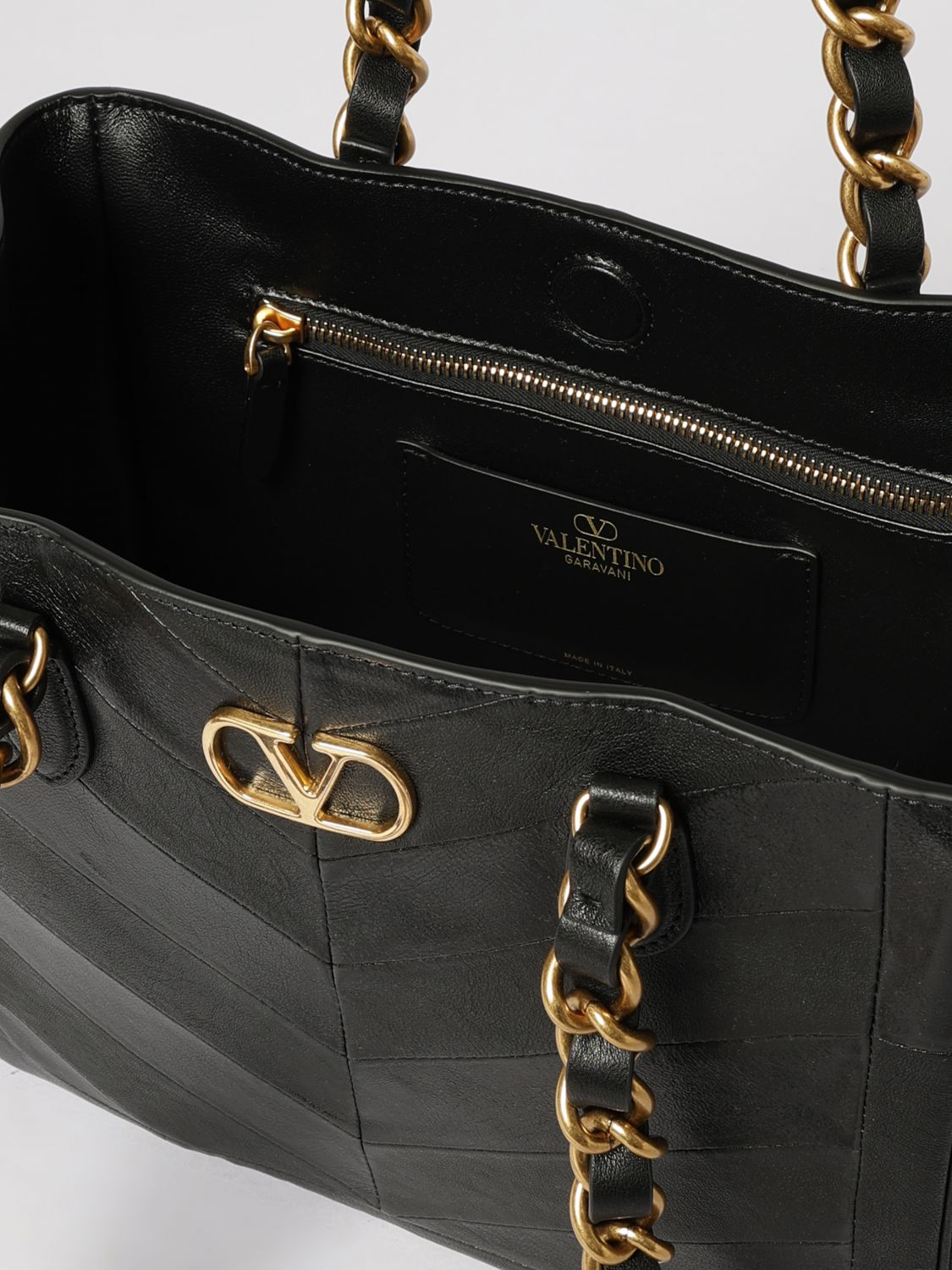 [Valentino Garavani] Shoulder bag SS26 8W2B0T13PSN 0NO