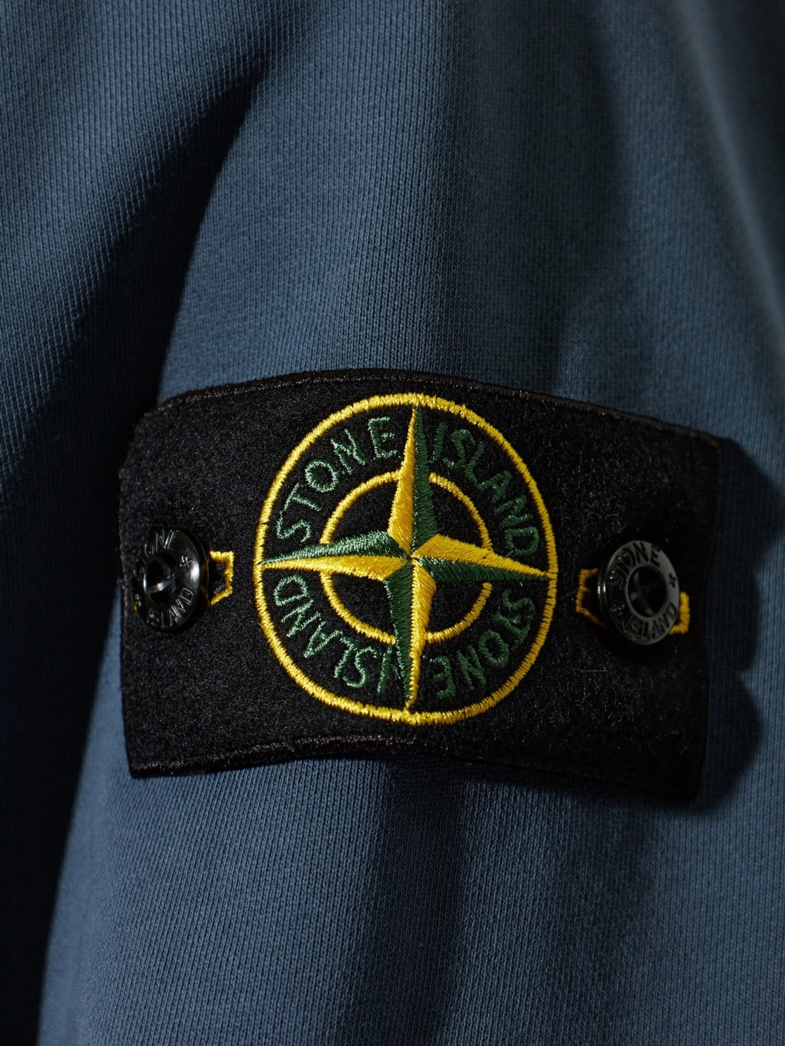 [Stone Island] Sweatshirt FW26 L2S156100008S0051