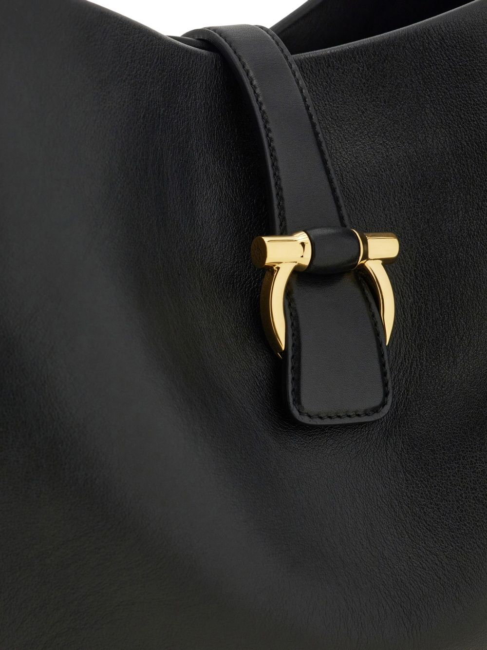 [Salvatore Ferragamo] Tote bag FW26 219804777335001