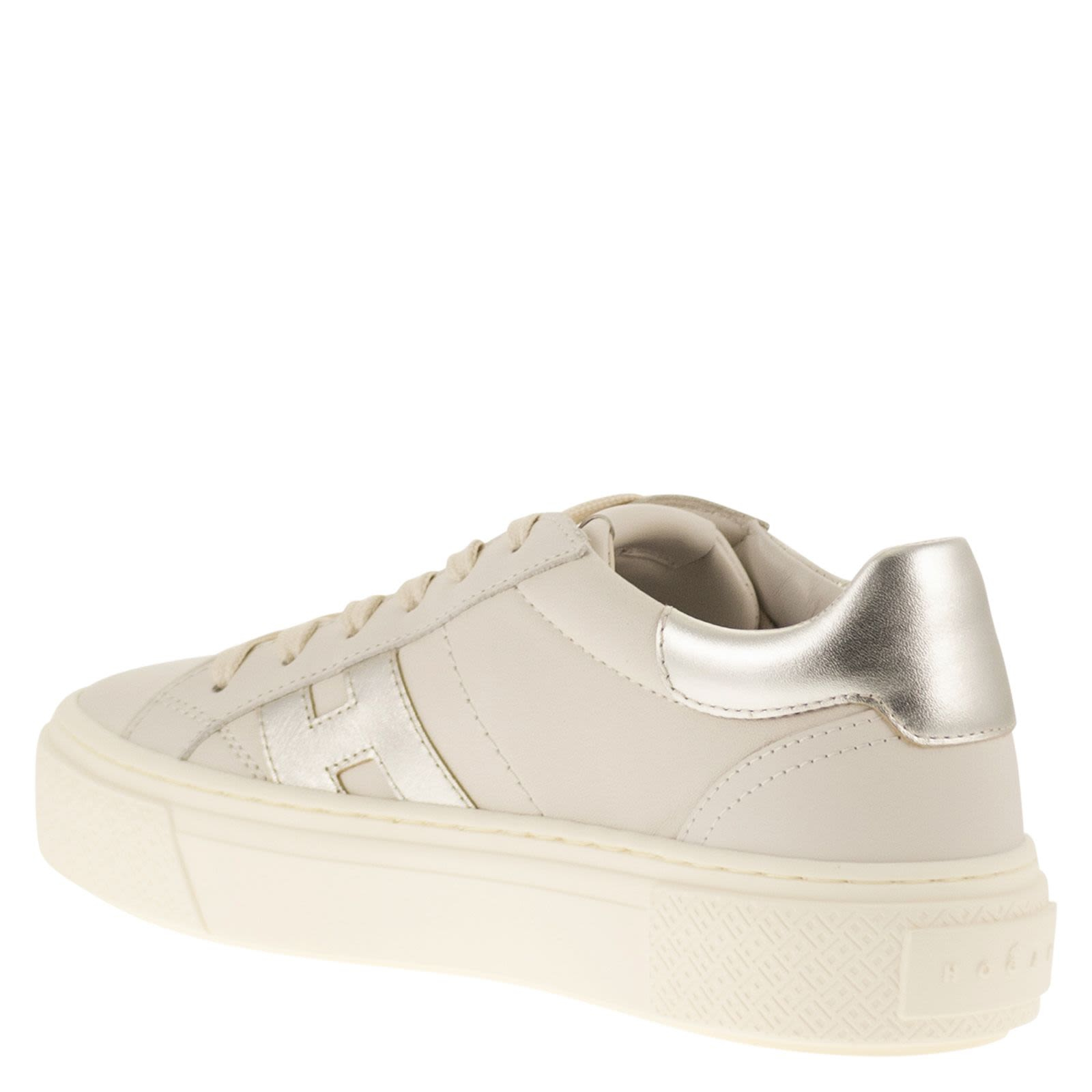 [Hogan] Sneakers SS26 HXW7050GB00V1L022E