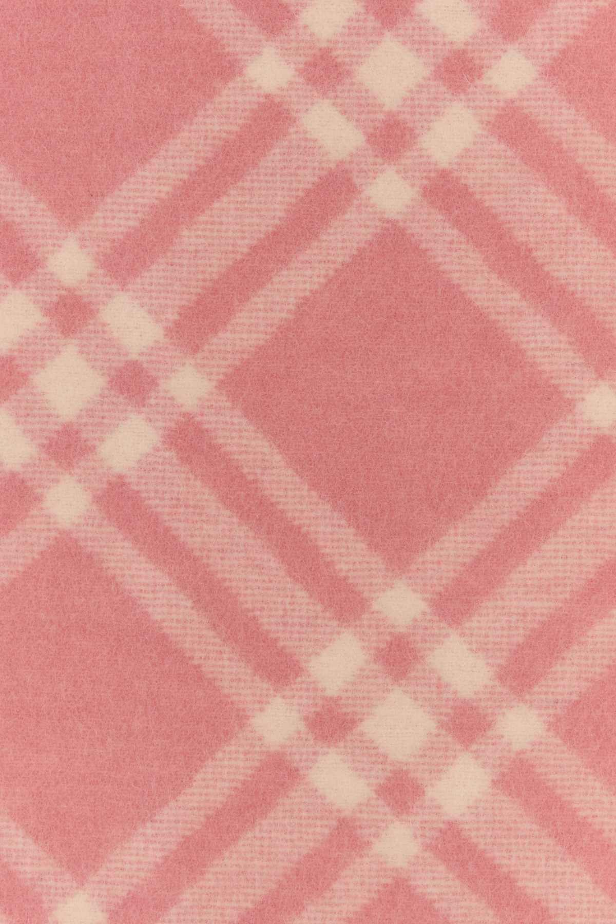 [Burberry] Scarf FW26 8114367 A4709