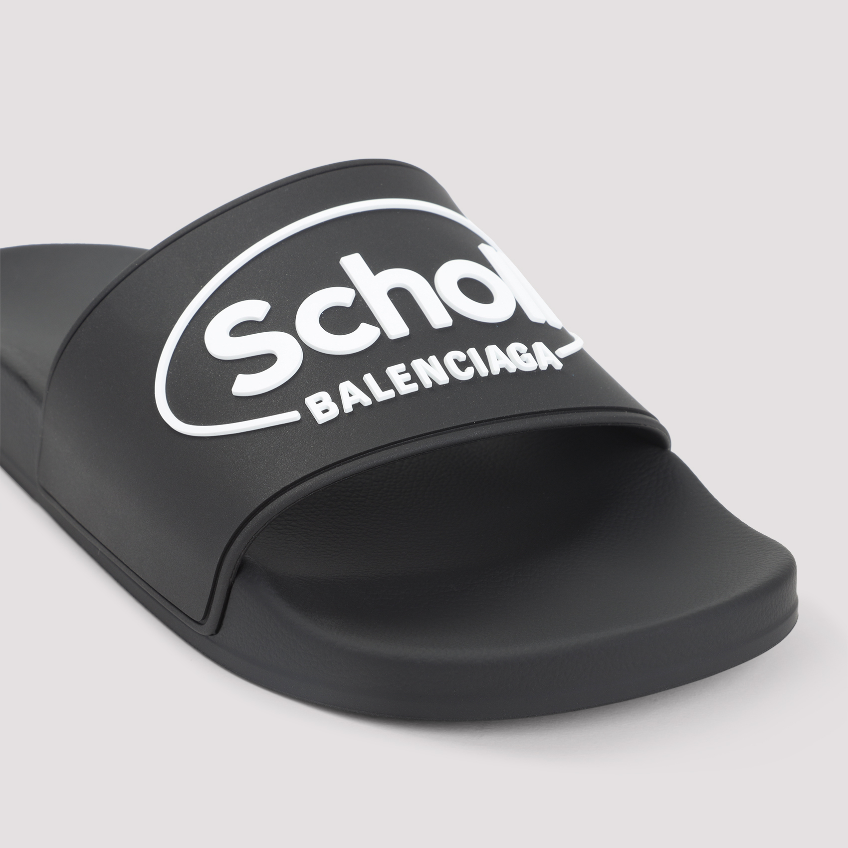 [Balenciaga] Slippers SS26 689031.W1SA7